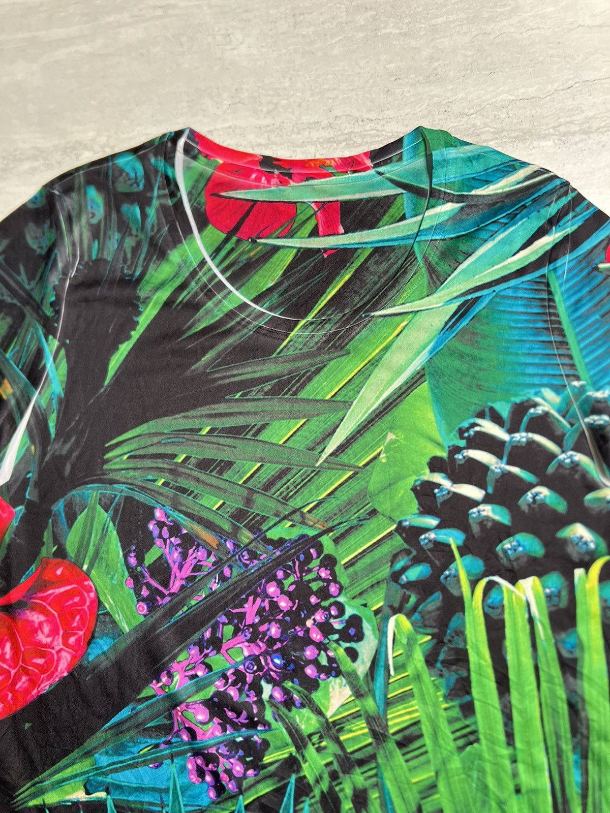 Issey Miyake Issey Miyake Motive Flower Garden T-shirt Size US XS / EU 42 / 0 - 3 Thumbnail