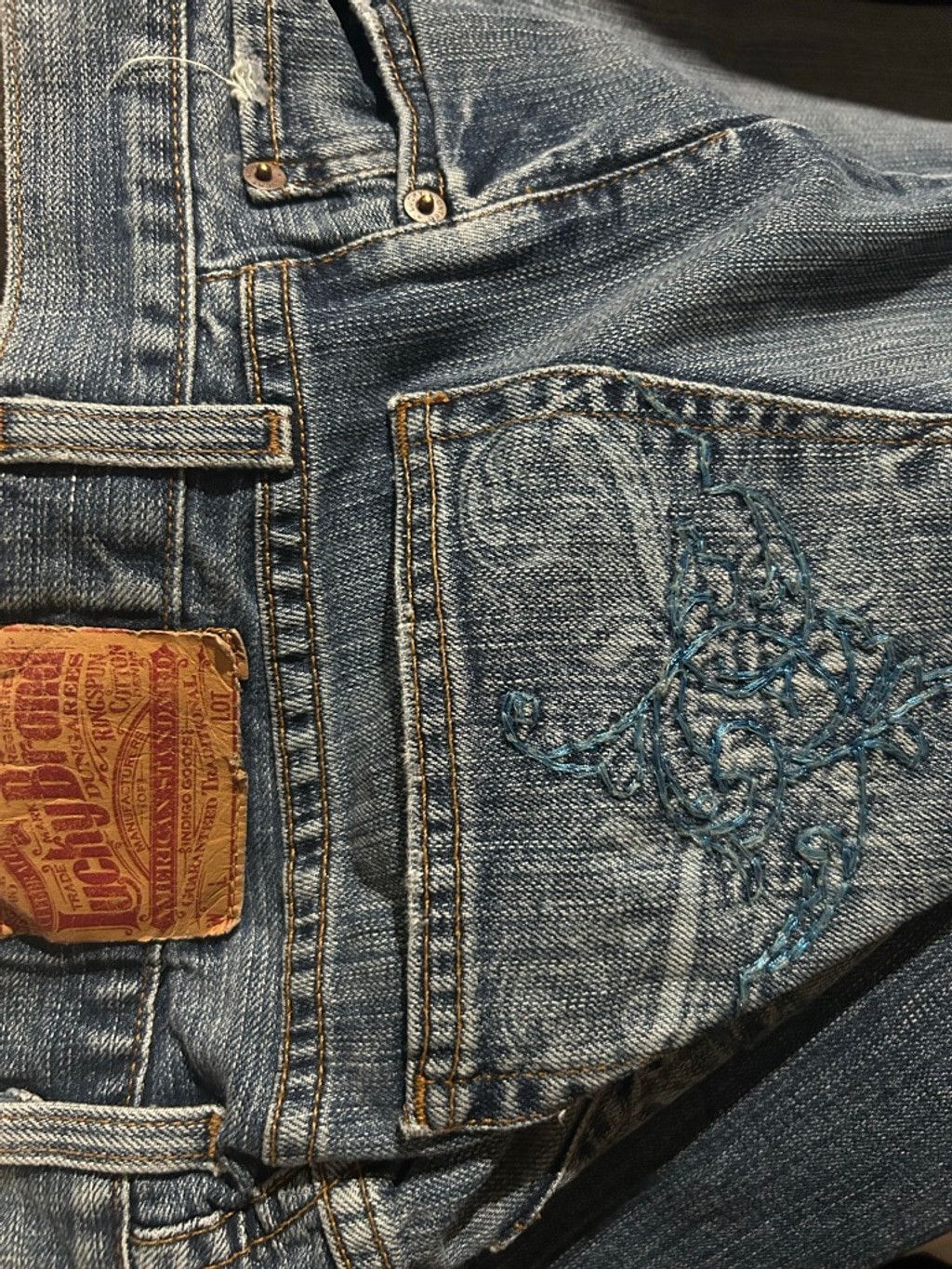 Lucky Brand Women's Lucky Brand Flare Jeans Size 6 wTurquoise Embroidery Size 28" / US 6 / IT 42 - 6 Thumbnail