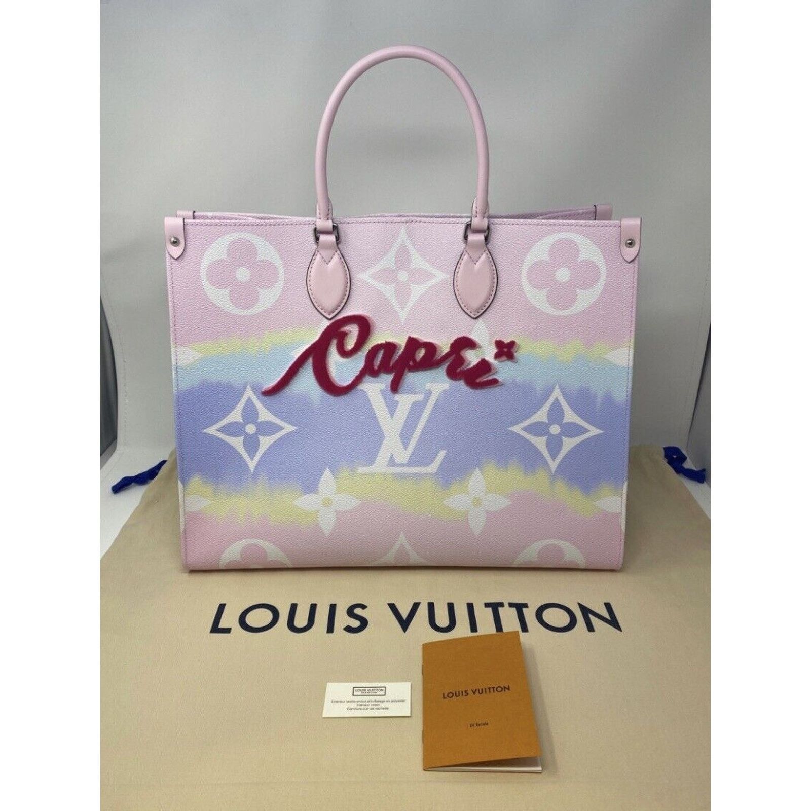 Louis Vuitton Louis Vuitton OnTheGo GM Escale Capri Limited Edition 🦄 Size ONE SIZE - 3 Thumbnail