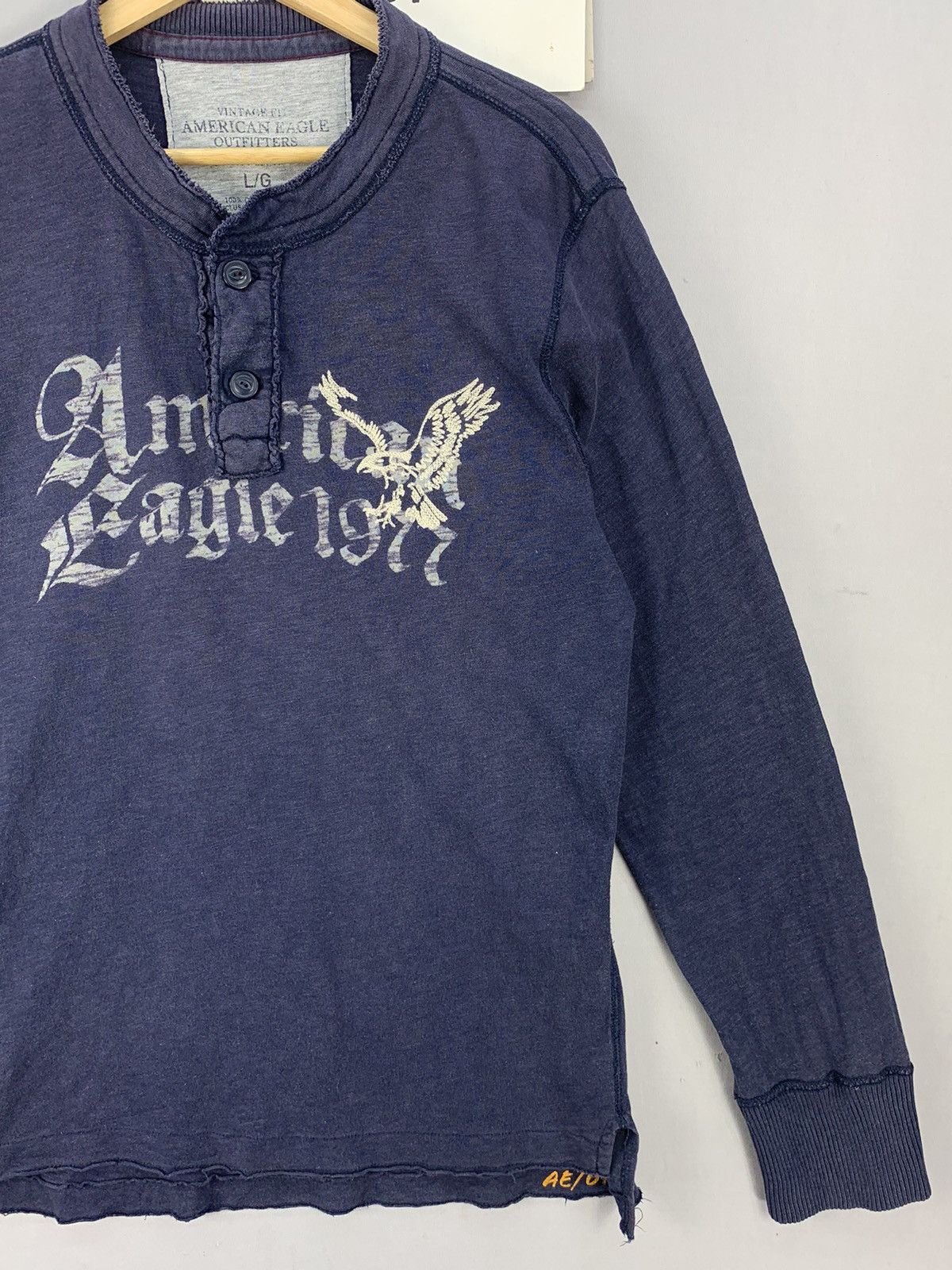 American Eagle Outfitters American Eagle Outfitter Longsleeve Street Style Y2K Tshirt Size US L / EU 52-54 / 3 - 5 Thumbnail
