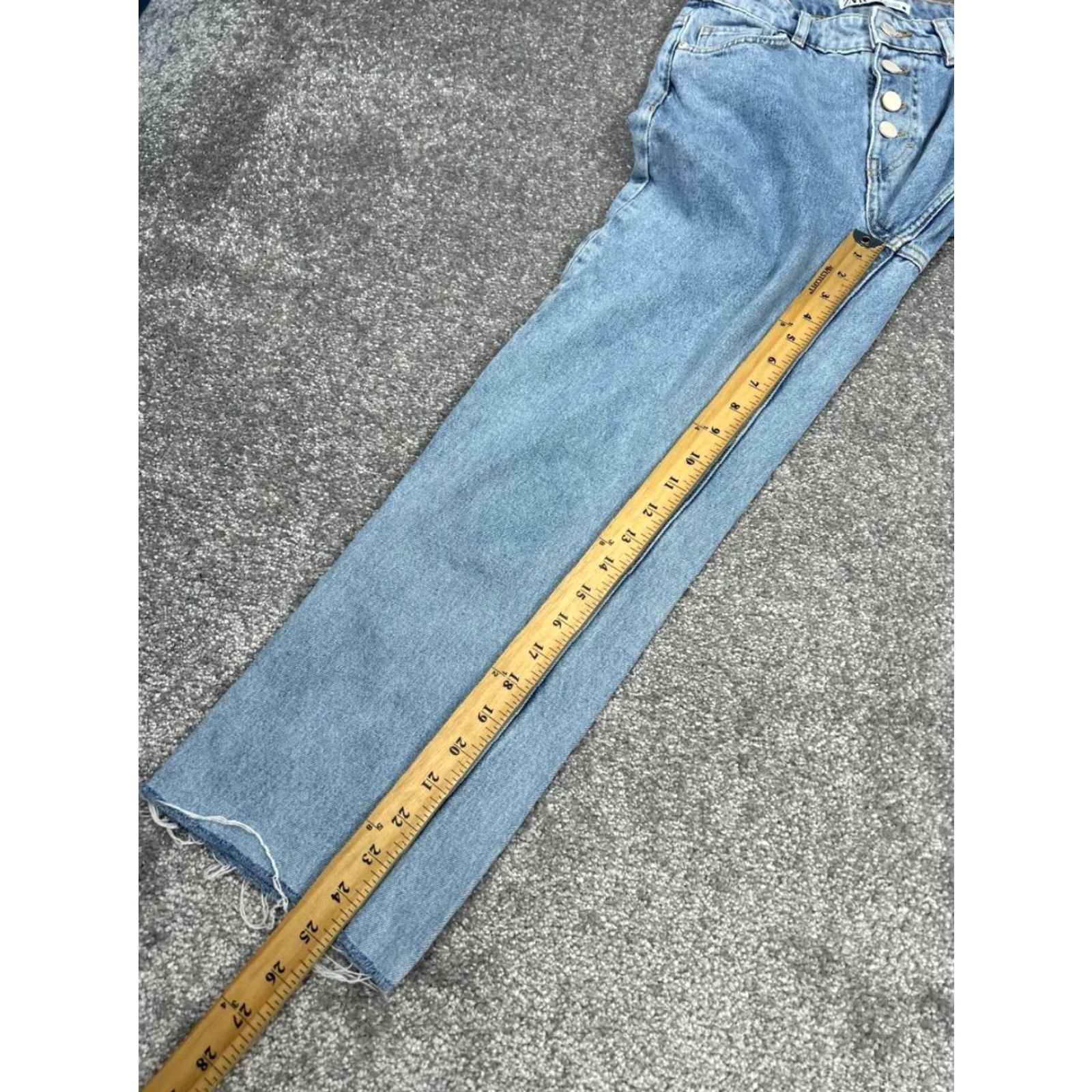 Zara VINTAGE Zara Jeans Womens 4 Light Blue Denim Button Fly Raw Hem Straight Jeans Womens 4 Zara Jeans Size 27" / US 4 / IT 40 - 2 Thumbnail