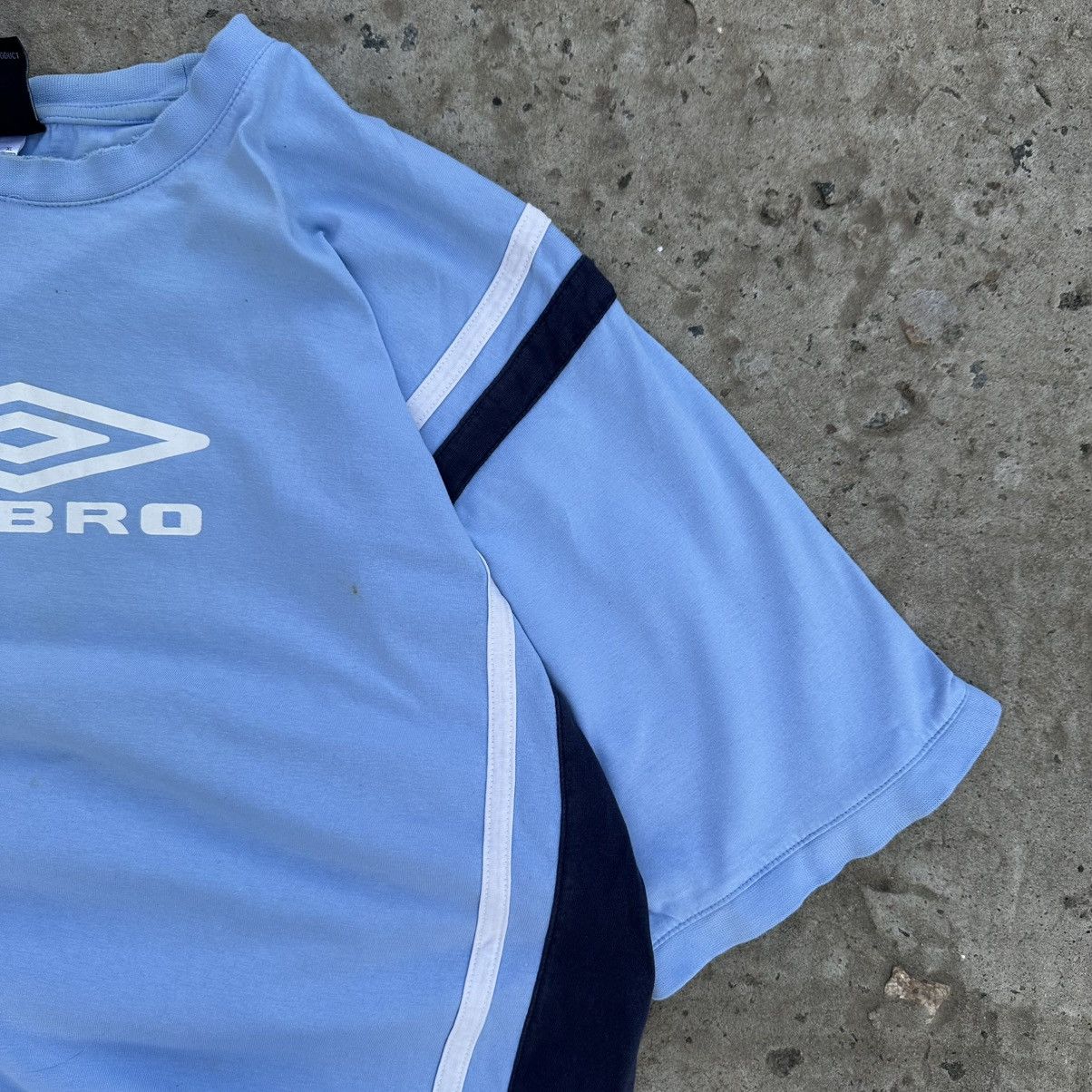 Umbro Vintage Umbro T-shirts Big Logo Size M Grunge 00s USA Size US M / EU 48-50 / 2 - 6 Thumbnail