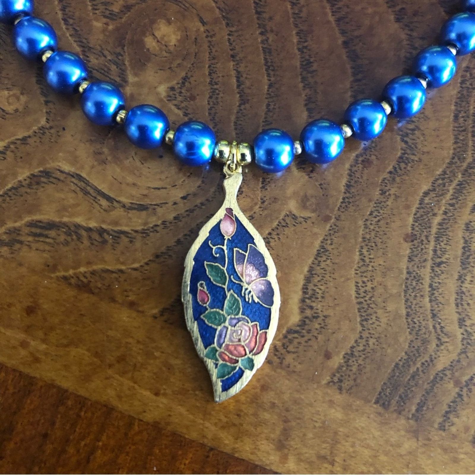 Handmade Handcrafted repurpose blue cloisonné pendant Pearl necklac Size ONE SIZE - 9 Thumbnail