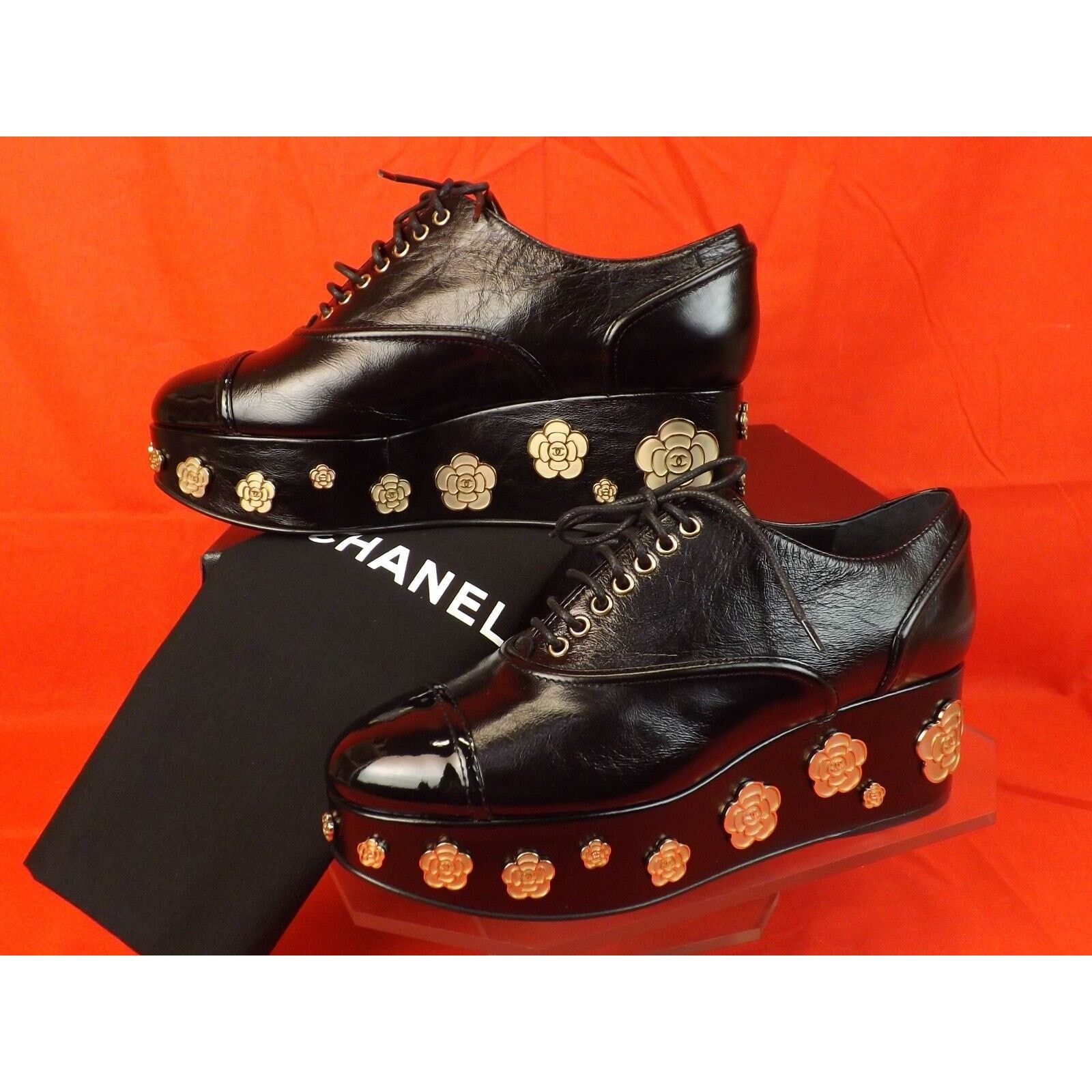 Chanel BLACK LEATHER CAMELLIA CC PLATFORM CAP TOE OXFORDS 39 Size US 8 / IT 38 - 9 Thumbnail