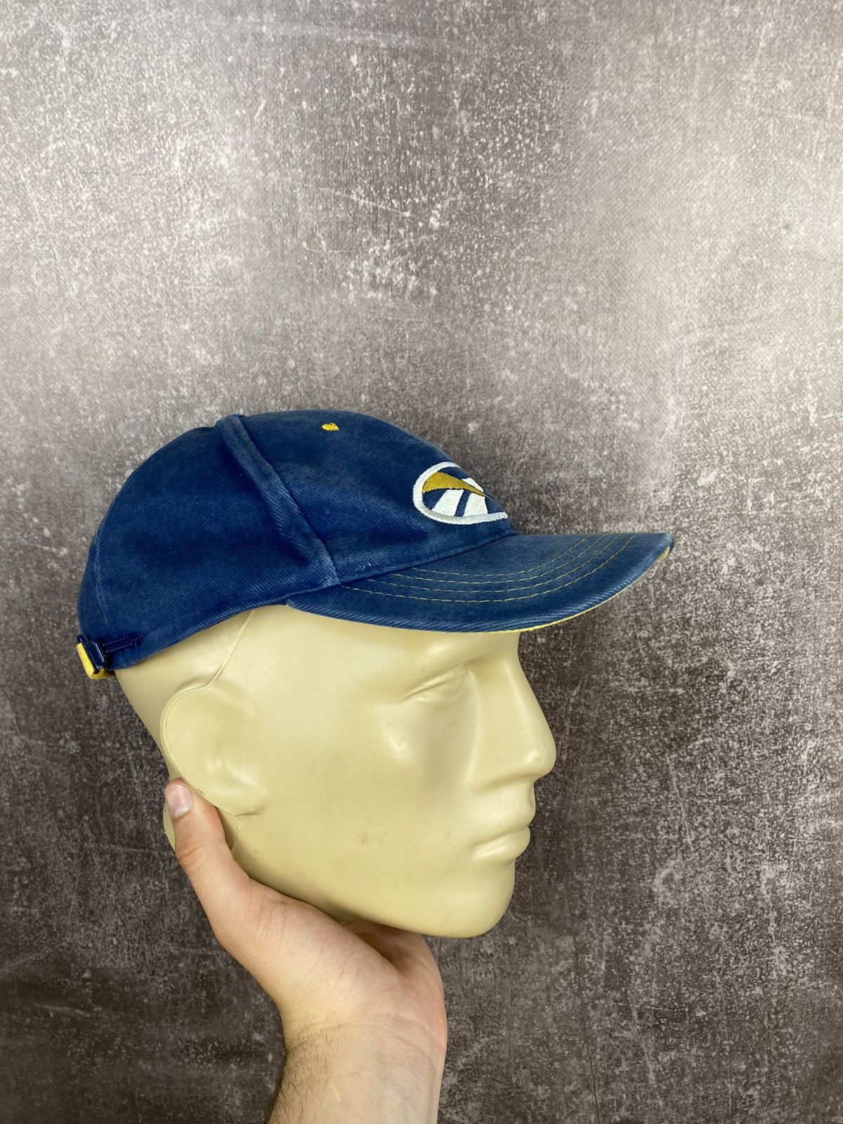 Reebok Reebok Cap Vintage 90s Velvet Big Logo Hat Size ONE SIZE - 7 Thumbnail