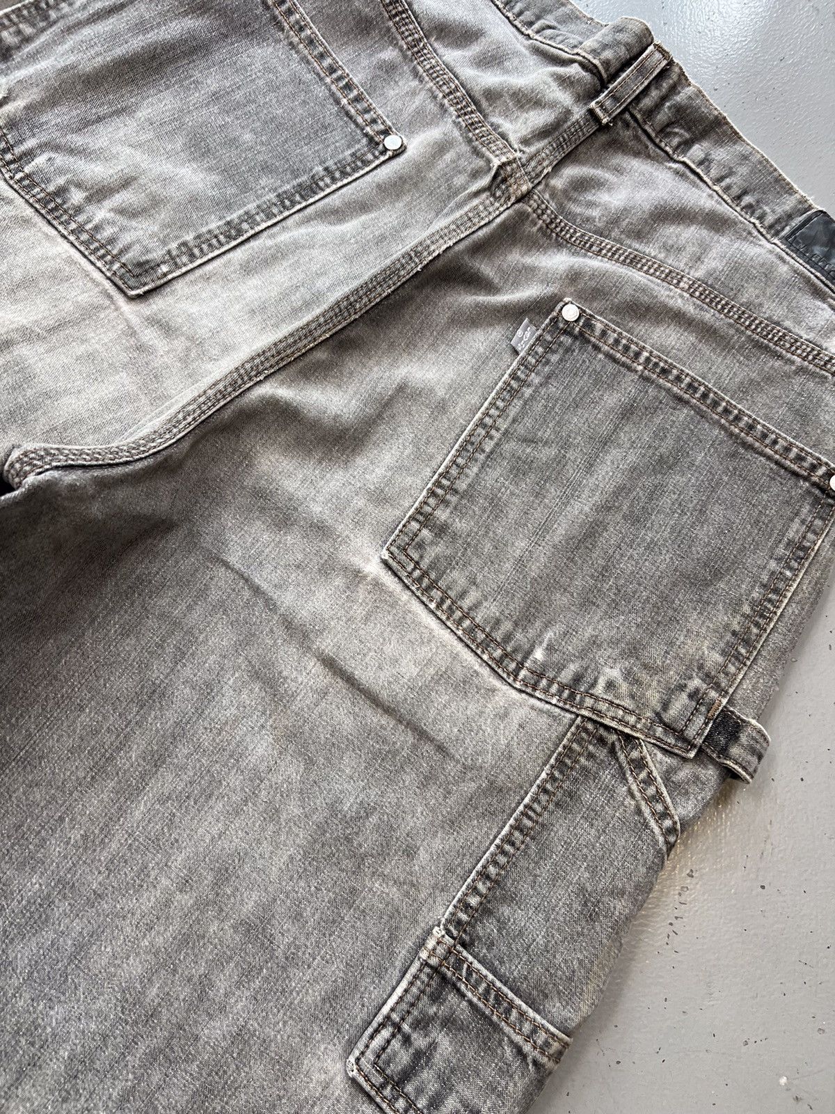Levi's × Vintage Vintage Levi’s silvertab loose fit denim jort Size US 36 / EU 52 - 8 Thumbnail