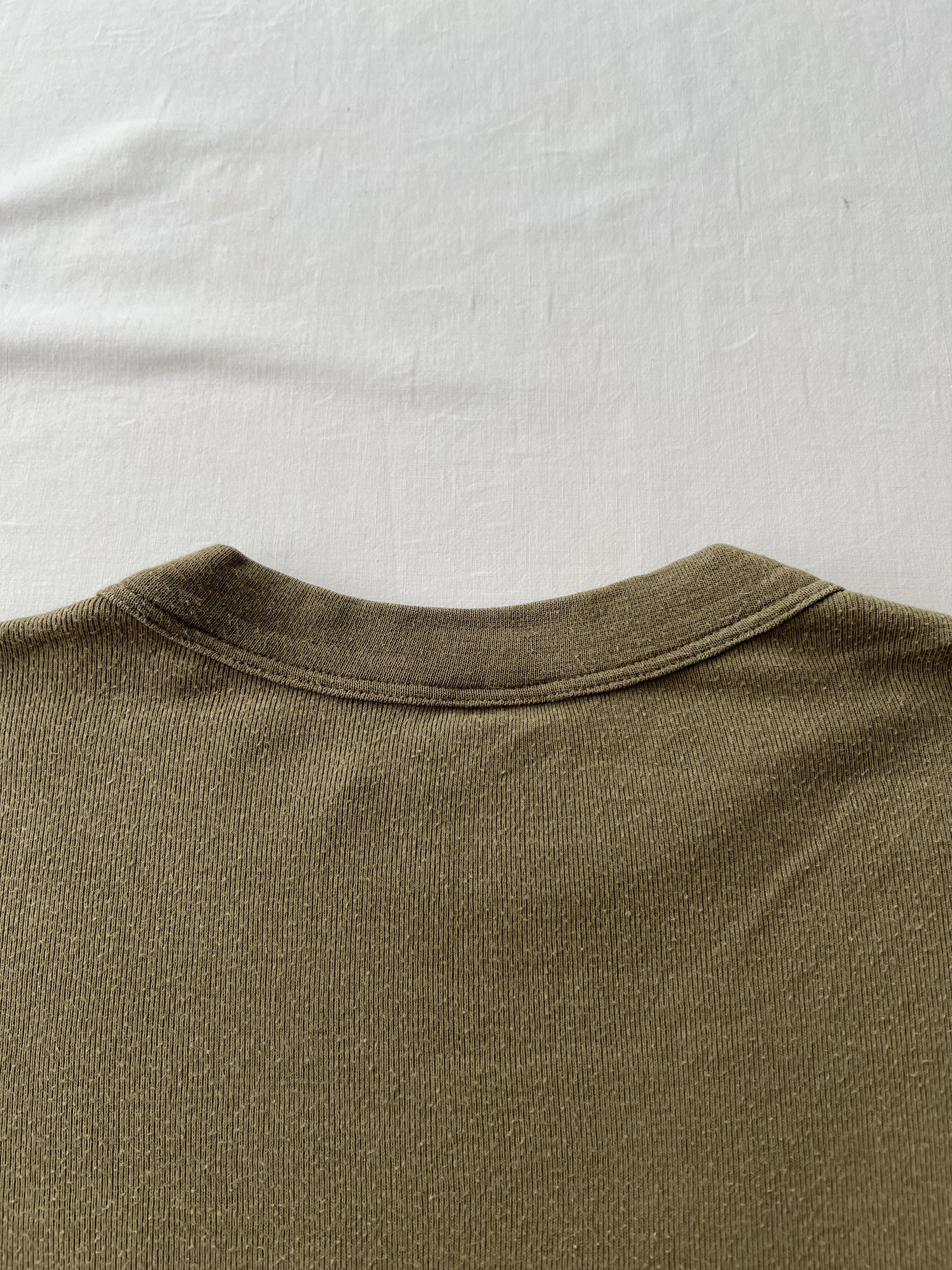 Vintage Vintage Swiss Army Switzerland Suisse Single Stitch T-shirt Size US M / EU 48-50 / 2 - 17 Thumbnail