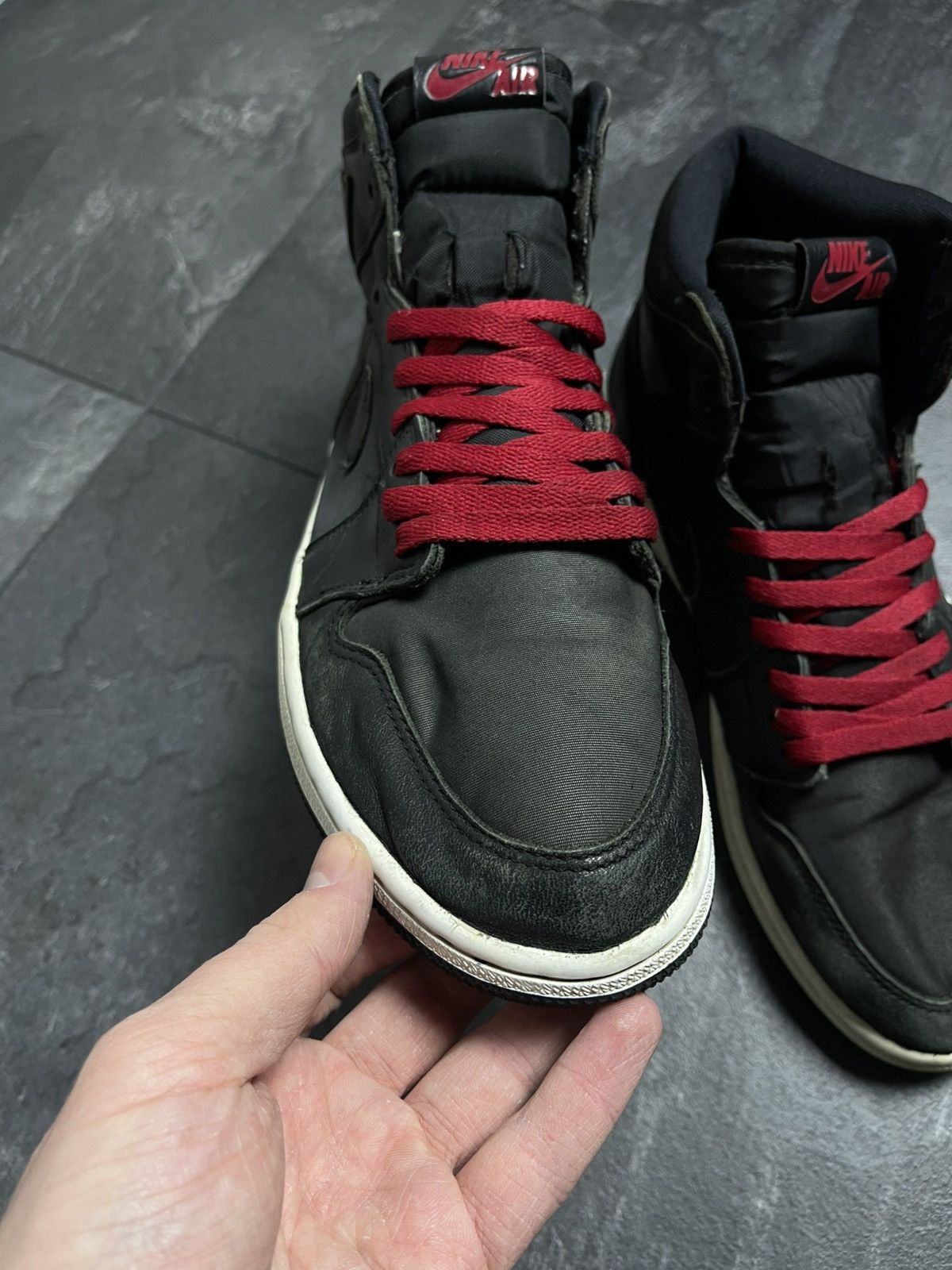 Jordan Brand Nike Air Jordan 1 Retro High OG Black Gym Red Size US 9 / EU 42 - 6 Thumbnail