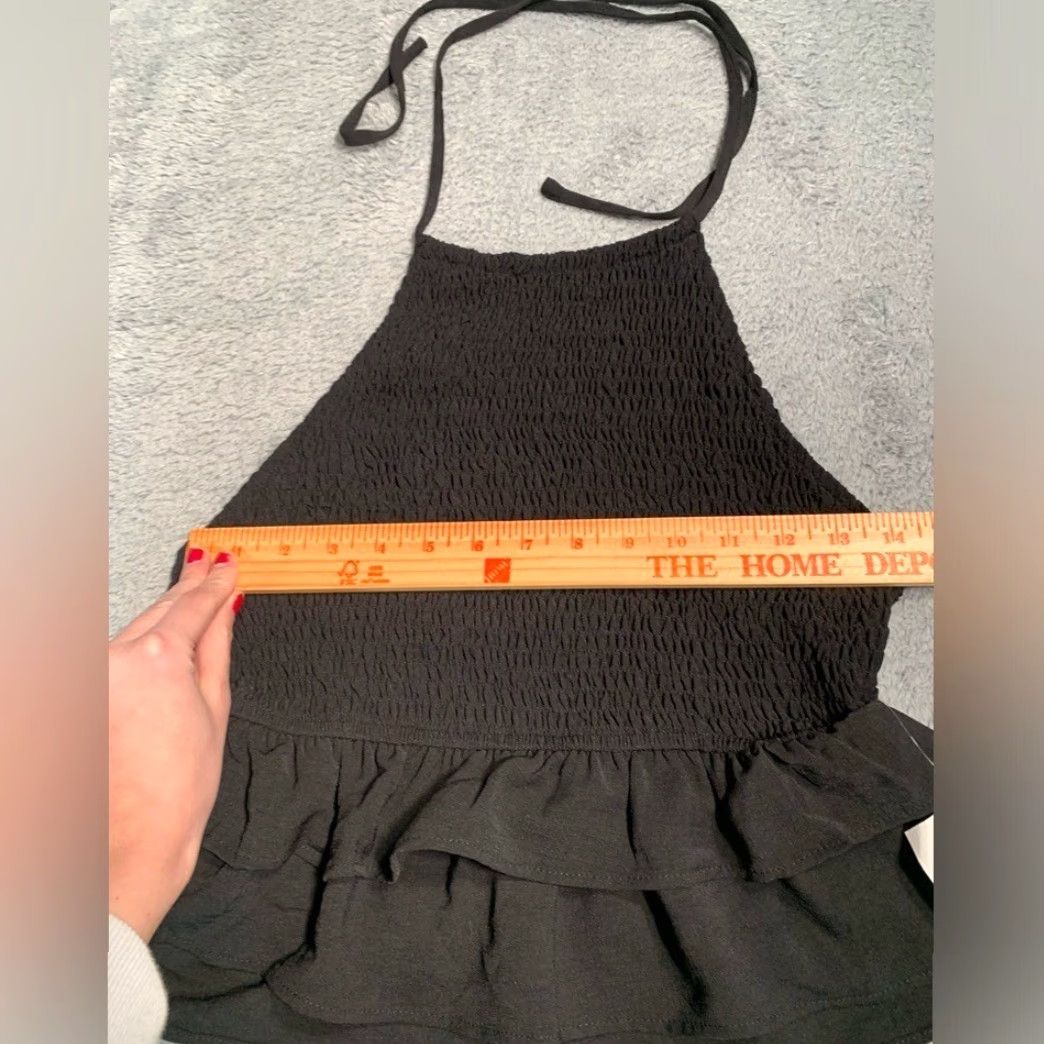 Vintage NWT Mod on trend smocked Black Halter Top medium Tank Women M Black NWT Halter Top Smocked Mod on trend Tank Medium Women Size M / US 6-8 / IT 42-44 - 4 Thumbnail