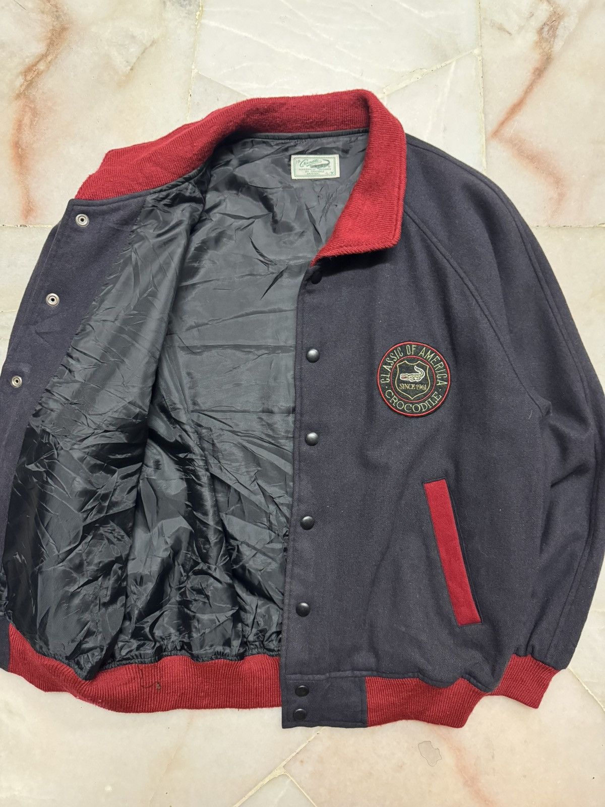 Japanese Brand VINTAGE 1990s CROCODILE NAVY BLUE VARSITY WOOL JACKET Size US L / EU 52-54 / 3 - 10 Thumbnail