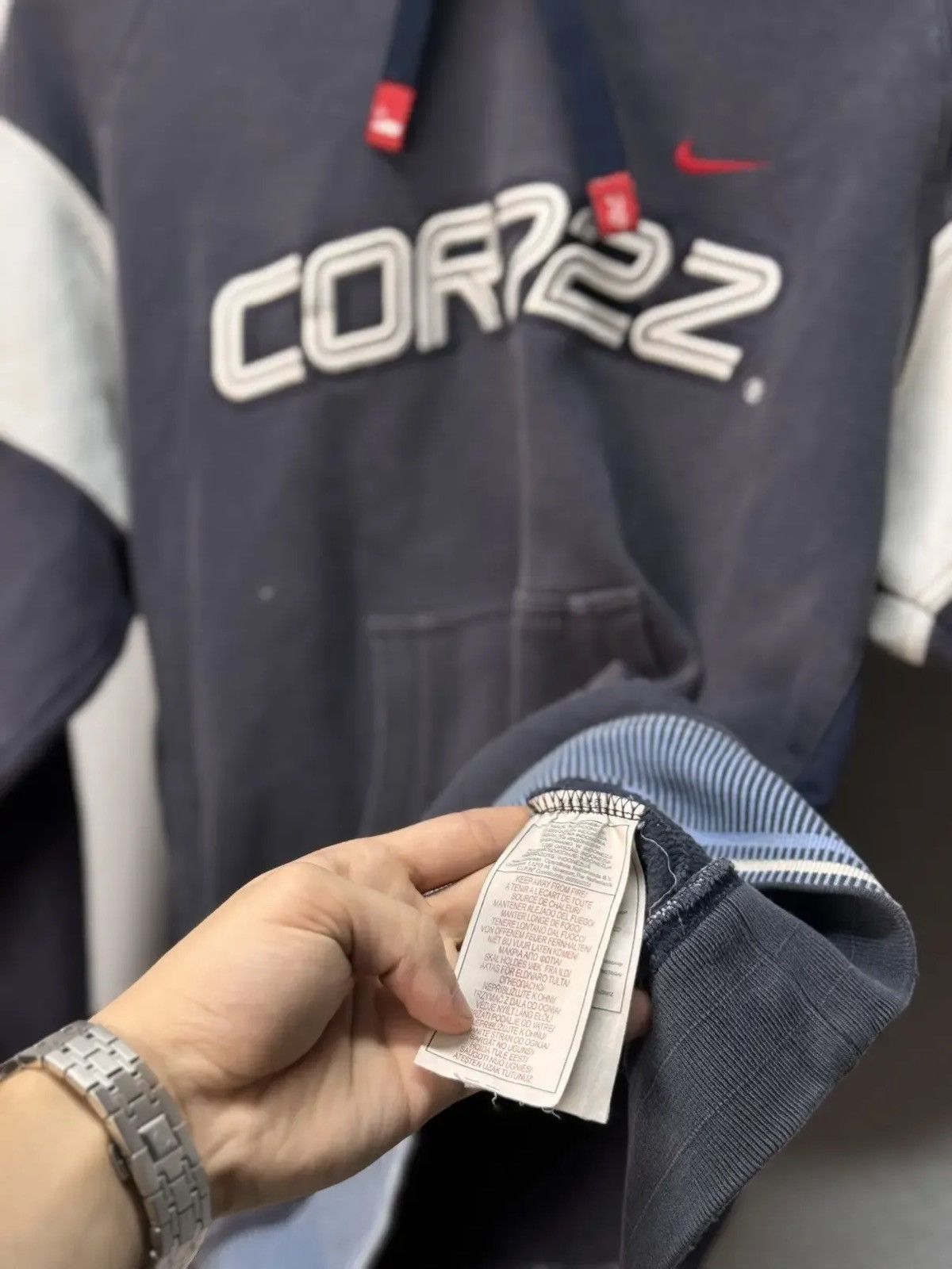 Nike Vintage Sweatshirt Nike COR72Z Big Logo Y2K Size US M / EU 48-50 / 2 - 10 Thumbnail
