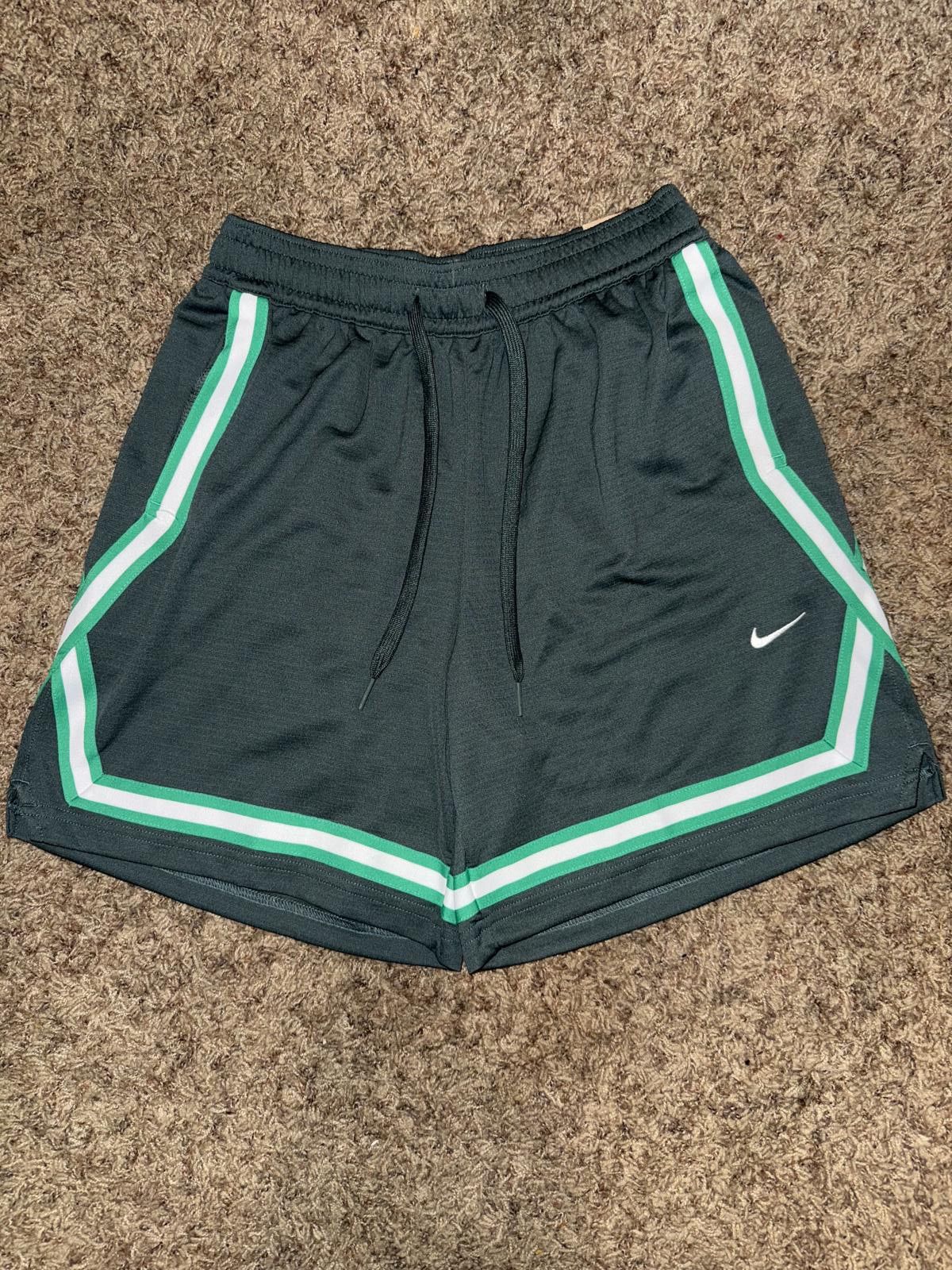 Nike Nike Crossover Women's Dri-FIT 7" Basketball Shorts Sample Size 32" / US 10 / IT 46 - 1 Thumbnail