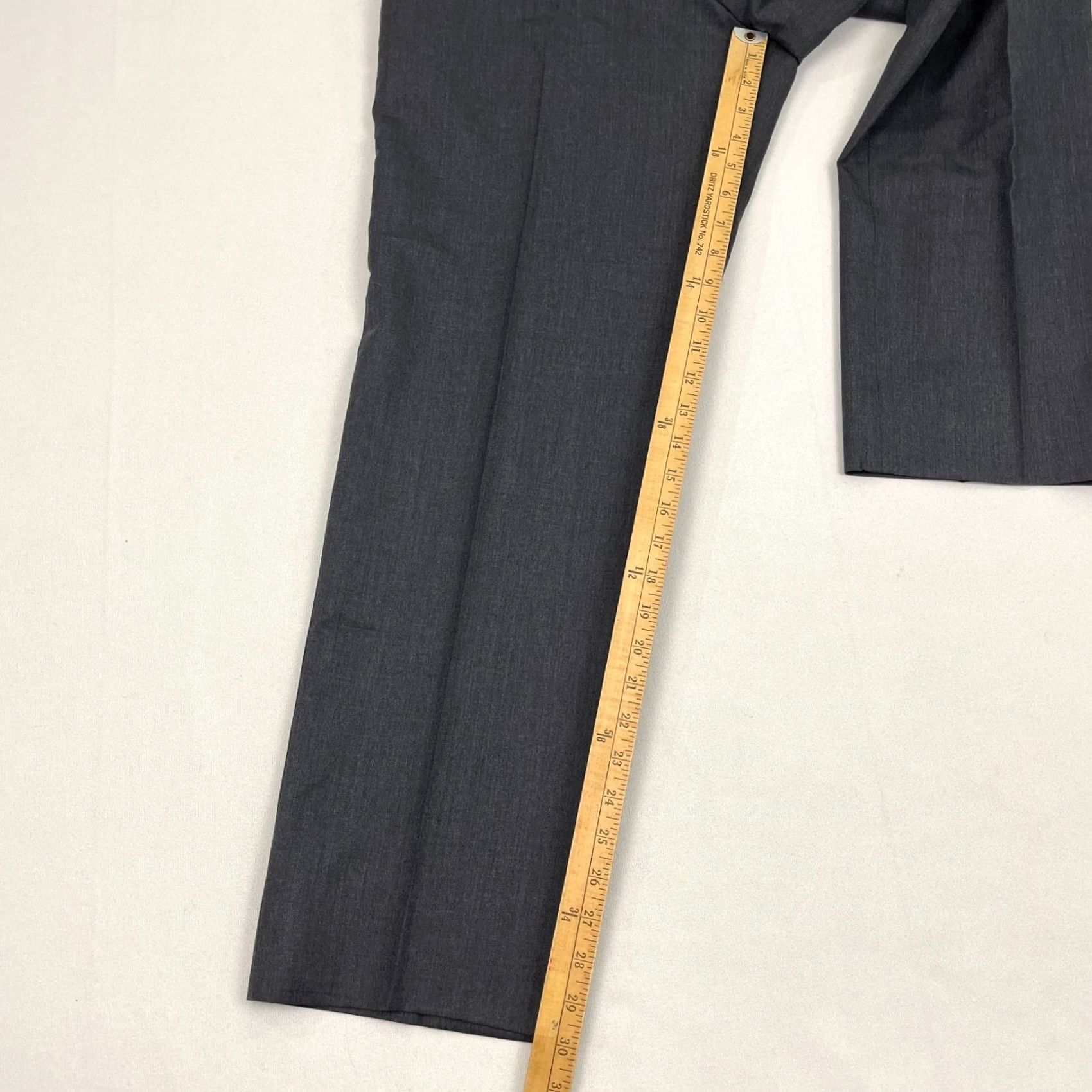 Ralph Lauren Lauren Ralph Lauren Pants Mens 36 x 30 Gray Wool Pleated Trousers Slacks Career Dress Pants Regular 36 Gray Wool Preppy Classic Outdoor Mens Size US 36 / EU 52 - 5 Thumbnail