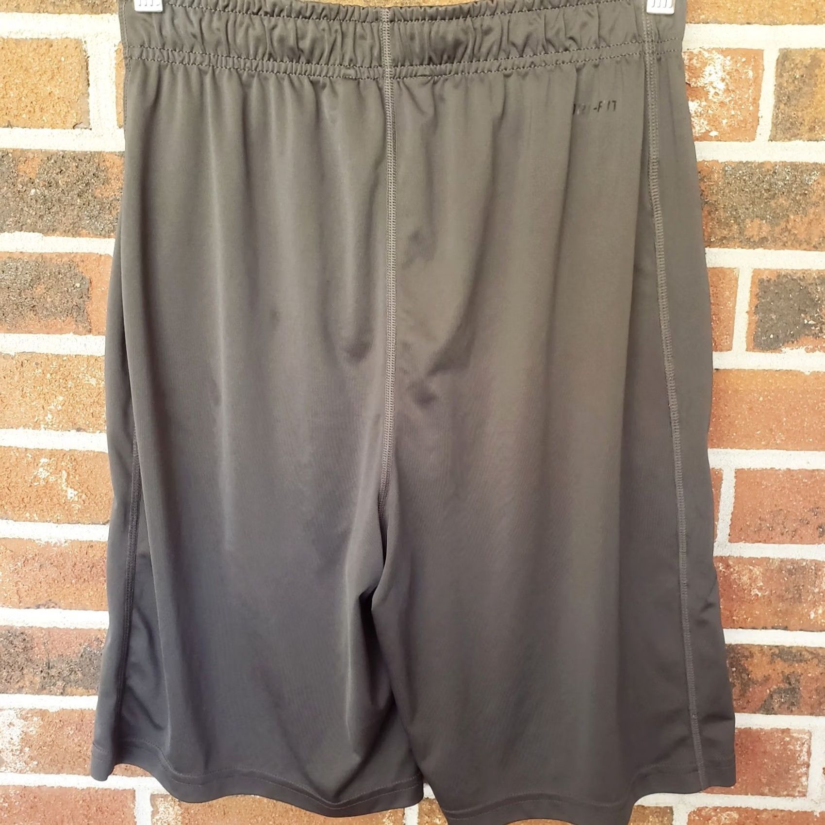 Nike Nike Dri-Fit Men's Athletic Shorts S Dark Gray 10in Inseam Swoosh Drawstring Slim Regular Athletic Nike Shorts Mens Sports Casual 10in Inseam Size US 29 - 3 Thumbnail