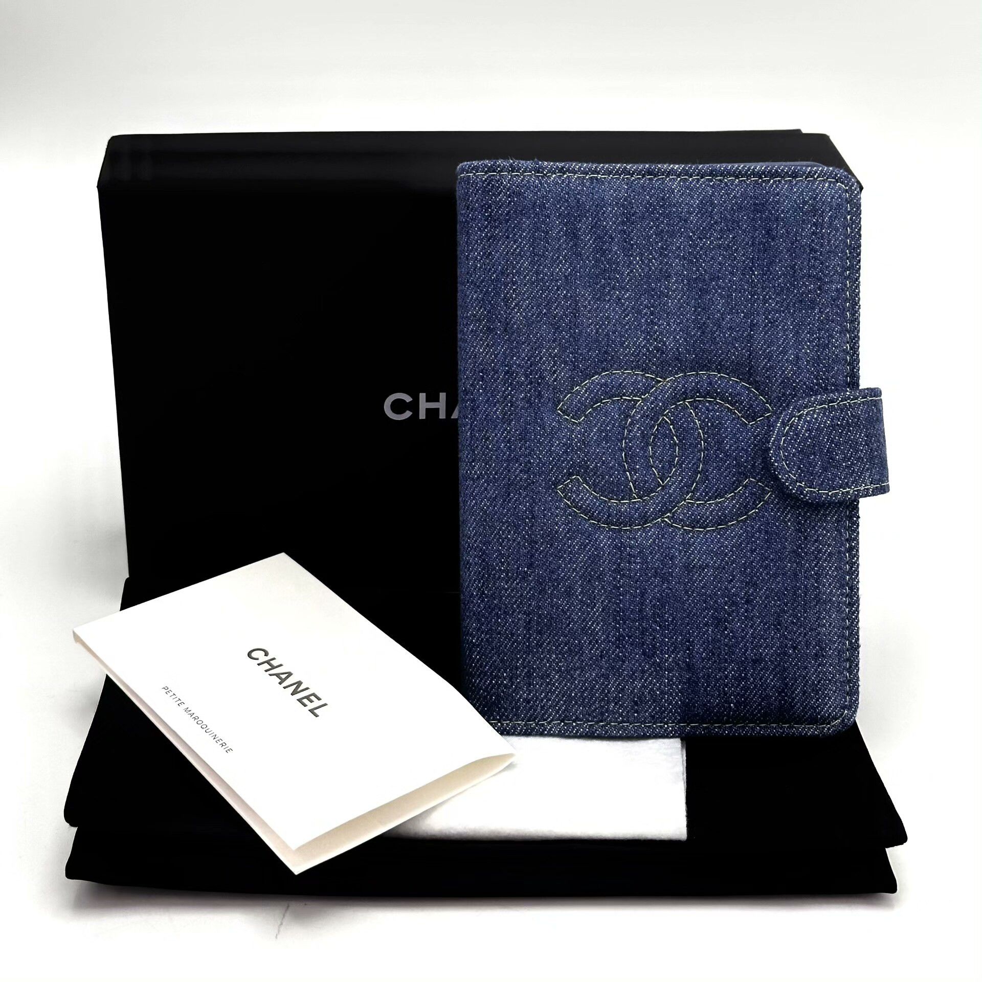 Chanel Pre-loved Bag Very good condition Size ONE SIZE - 1 Thumbnail