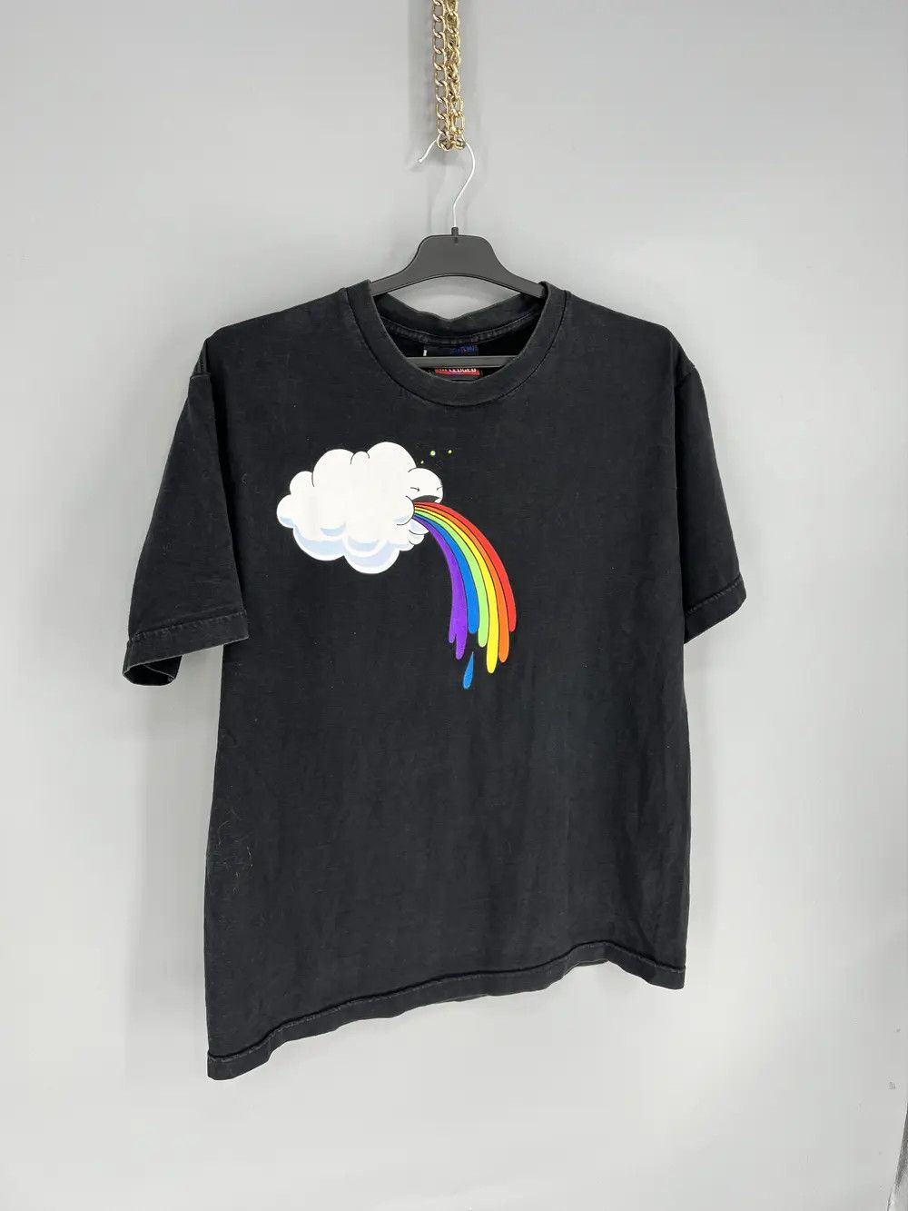 Vintage Unfledged Cloud Puke Rainbow Funny/Graphic T-Shirt 00s Size US L / EU 52-54 / 3 - 2 Thumbnail
