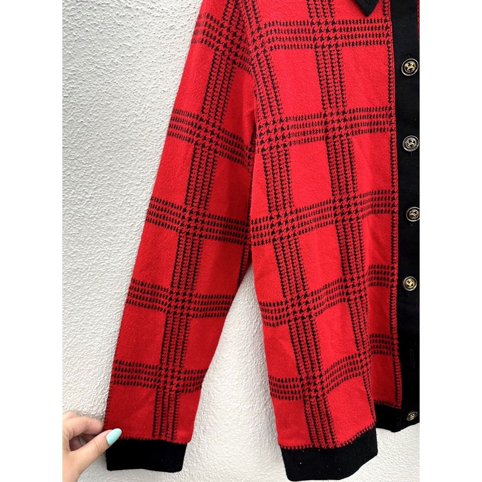 George VINTAGE? No — [George] Womens Red and Black Plaid Long Sleeve Button Up Knit Sweater M Size Size M / US 6-8 / IT 42-44 - 3 Thumbnail