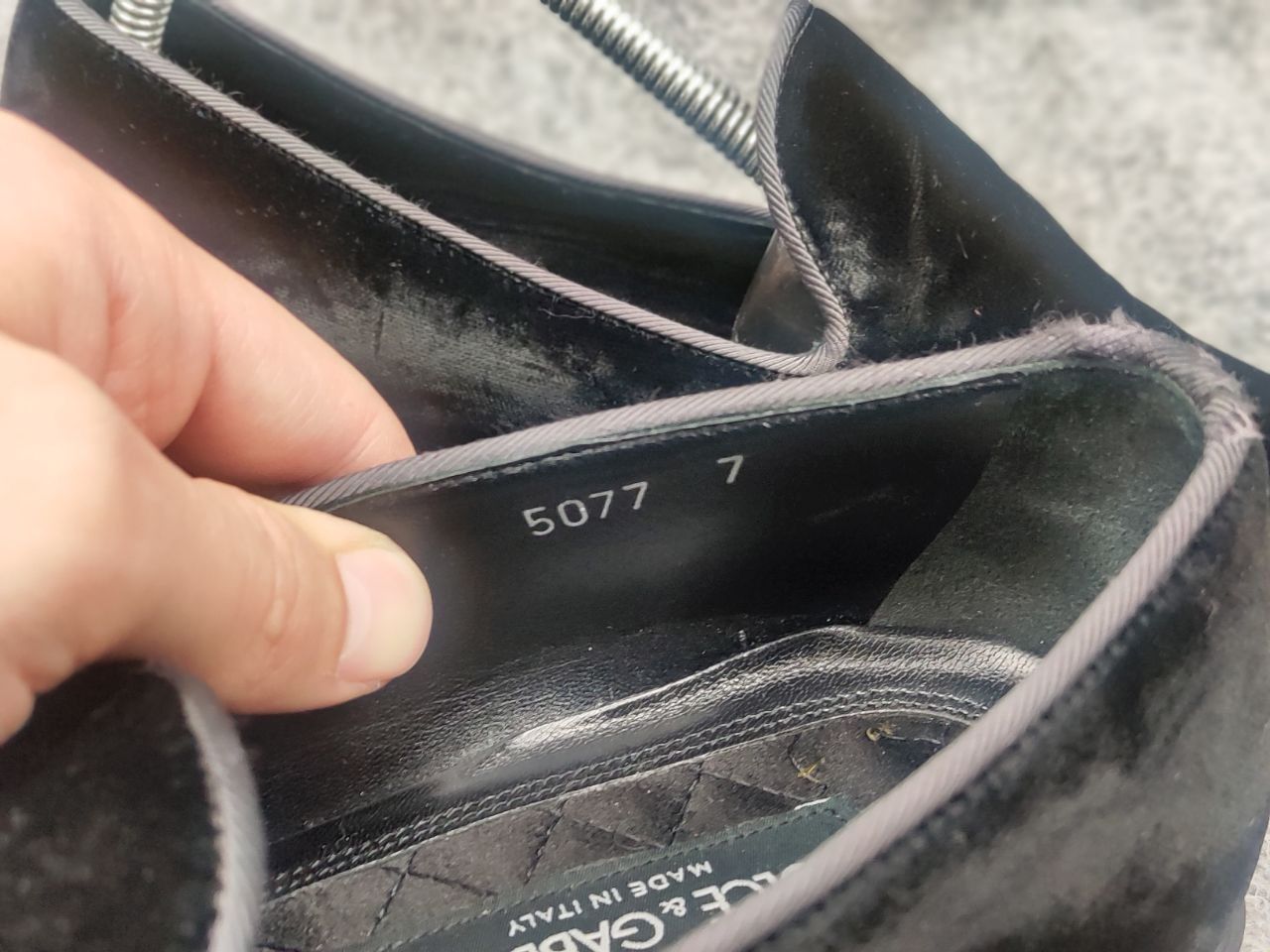 Dolce & Gabbana Dolce & Gabbana Velour Black Slip On loafers classic Shoes Size US 7 / EU 40 - 20 Thumbnail