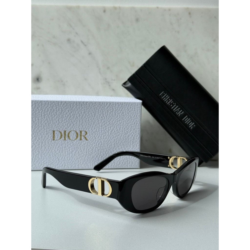 Dior NEW Dior 30Montaigne S9U Cat Eye Sunglasses in Black Size ONE SIZE - 4 Thumbnail