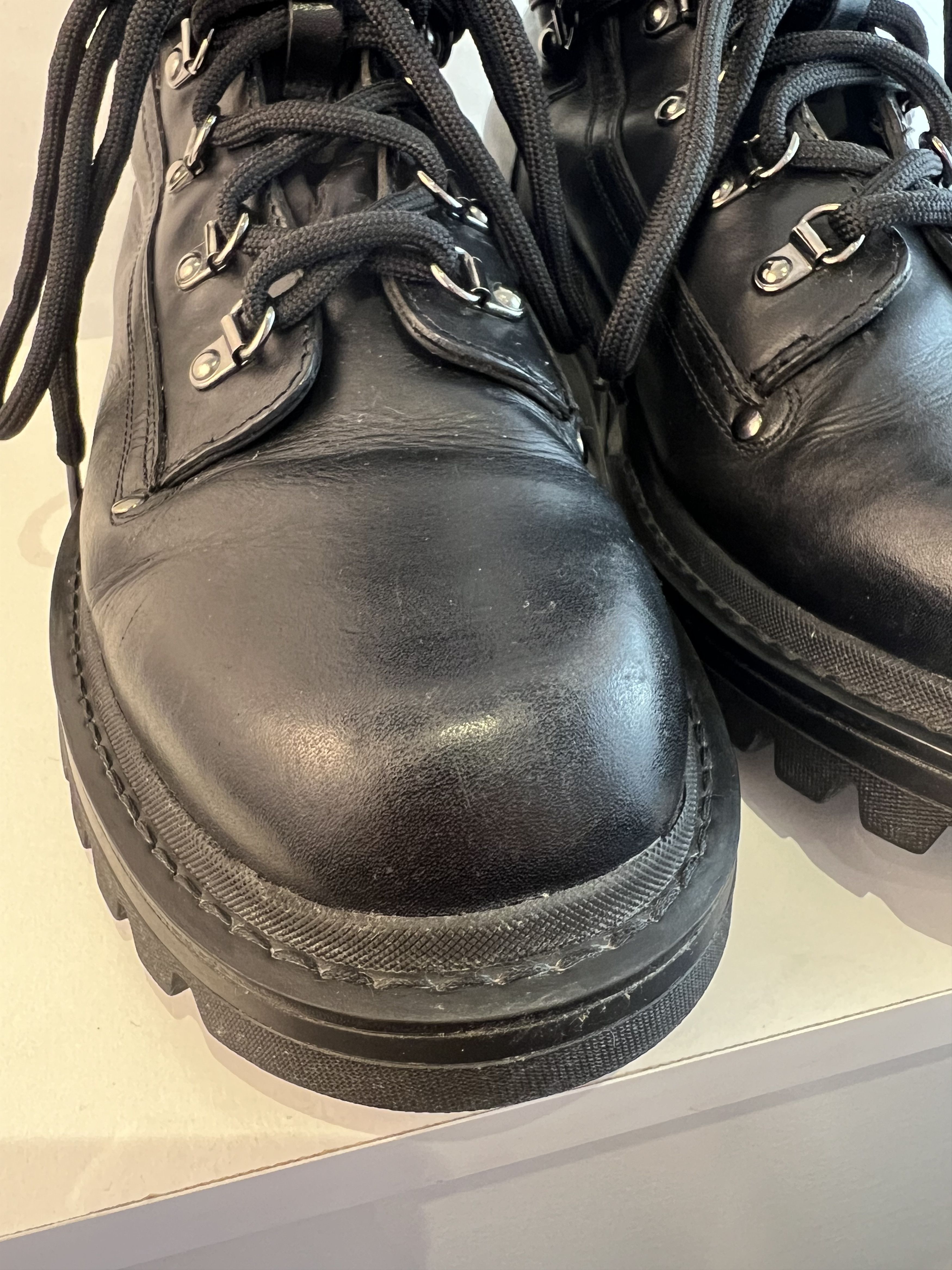 Moncler Moncler - Gently Worn Hiking Boot in Smooth Leather Size 11 Size US 11 / EU 44 - 11 Thumbnail