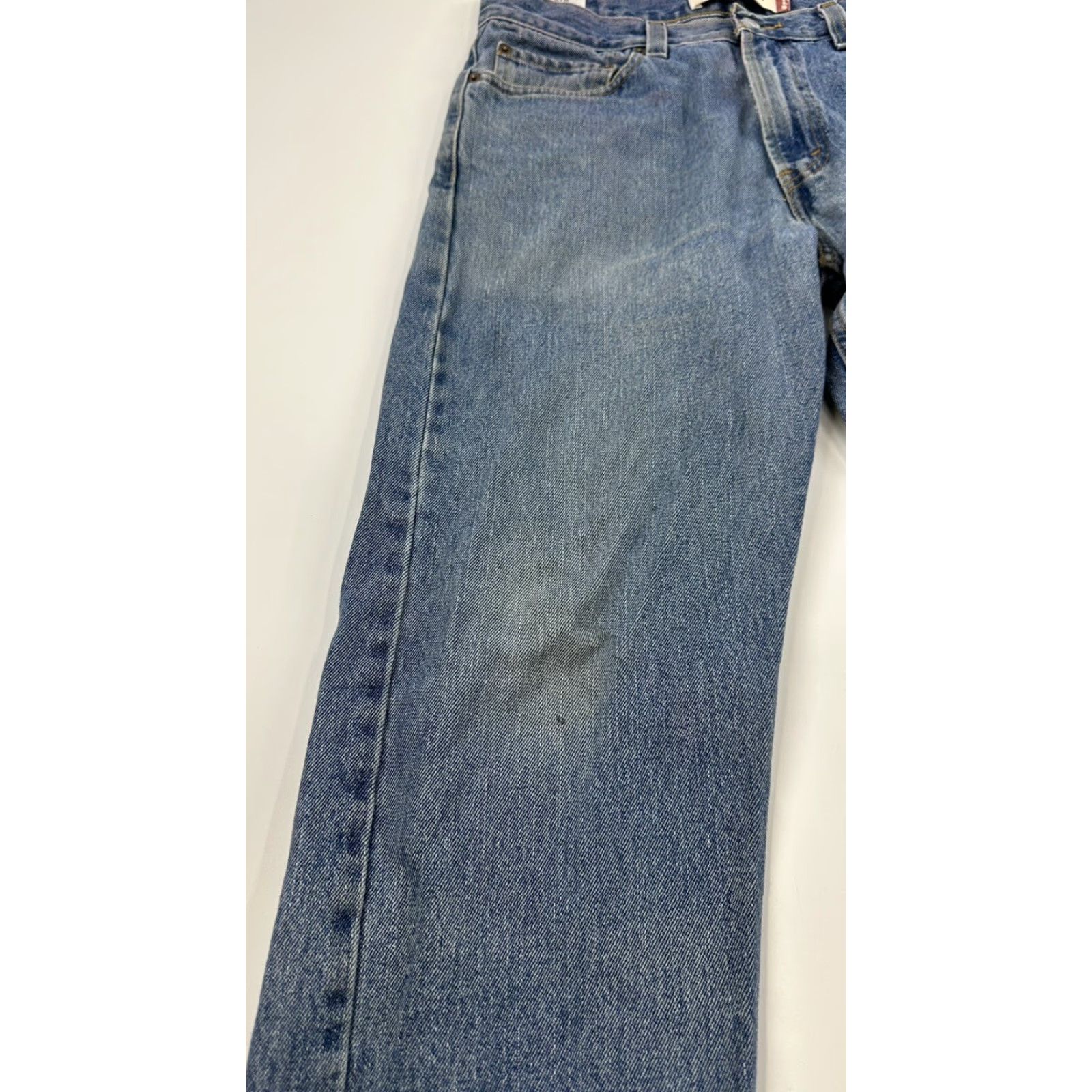 Levi's VINTAGE Levi's 505 Jeans Mens 33 x 30 Blue Stains See Pics Regular 33x30 Straight Comfort Men Size US 33 - 3 Thumbnail
