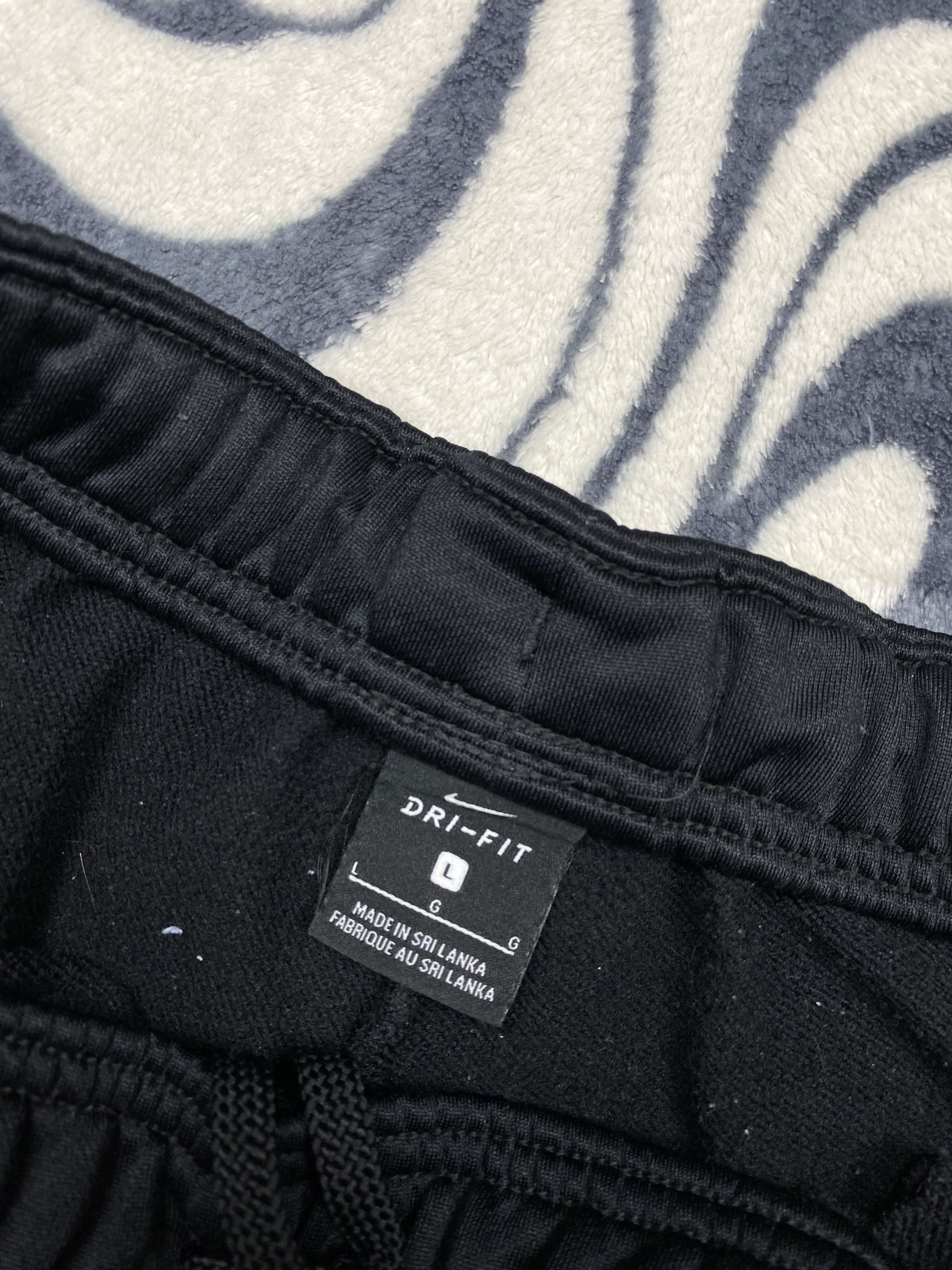 Nike Nike Dri Fit Vintage Mens Track Pants Y2K Swoosh Size US 34 / EU 50 - 5 Thumbnail