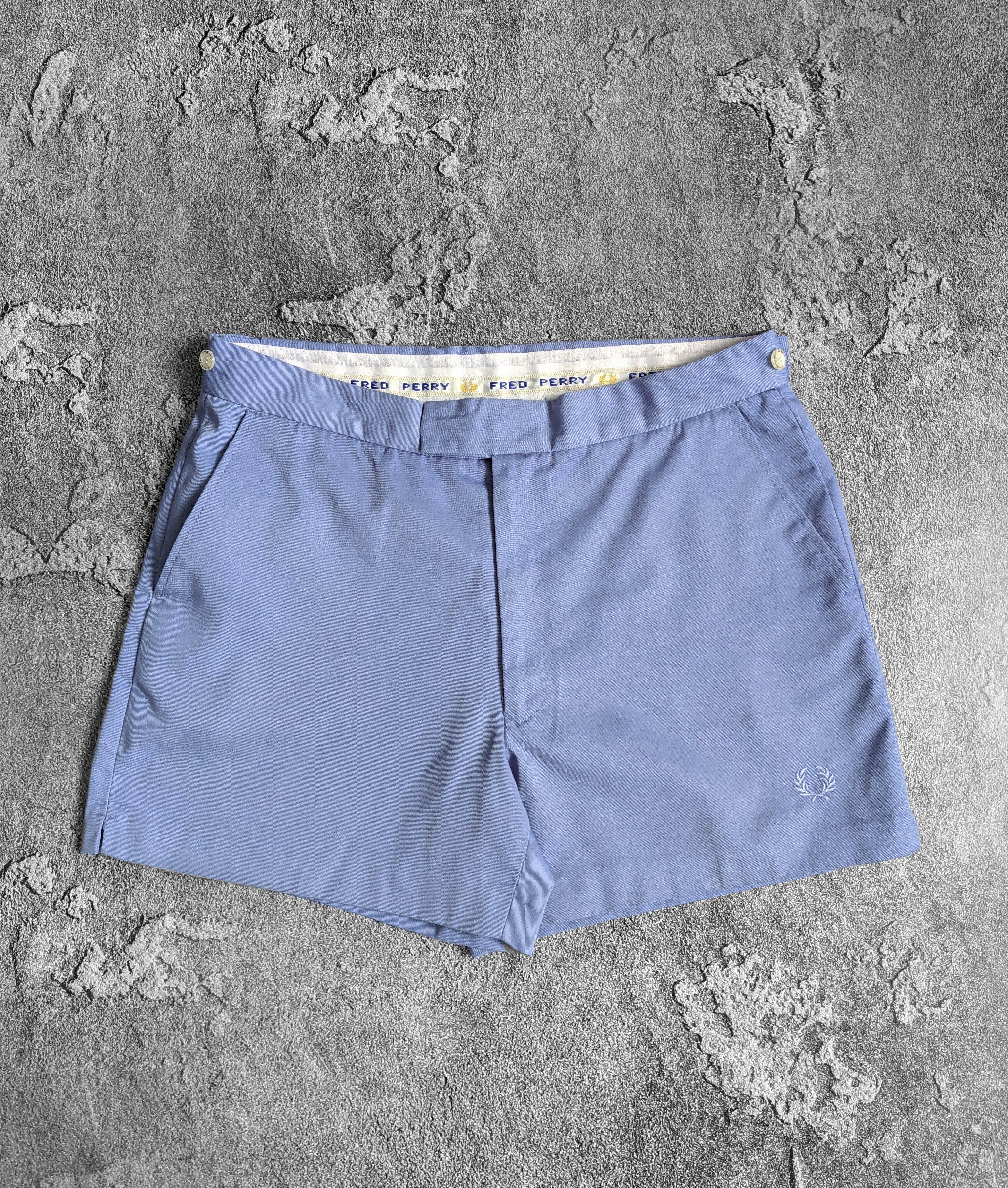 Fred Perry Vintage Fred Perry shorts chino 90s Size US 34 / EU 50 - 1 Thumbnail