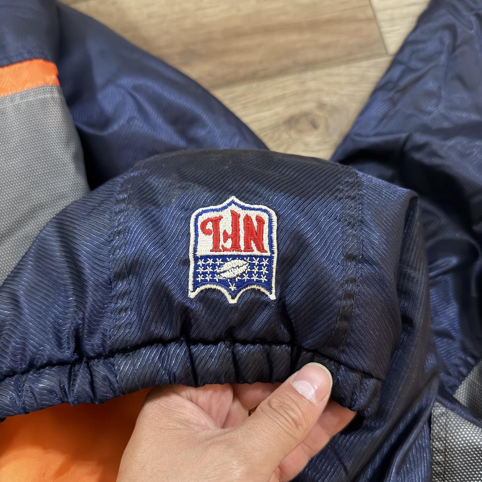 Starter Vintage Denver Broncos Starter Pro Line NFL Puffer Jacket Size US XL / EU 56 / 4 - 4 Thumbnail