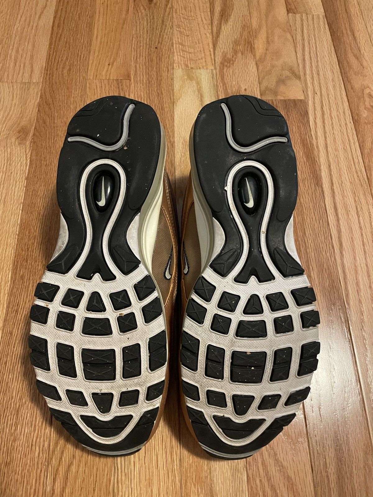 Nike Airmax 97 Bronze Size US 10.5 / EU 43-44 - 4 Thumbnail