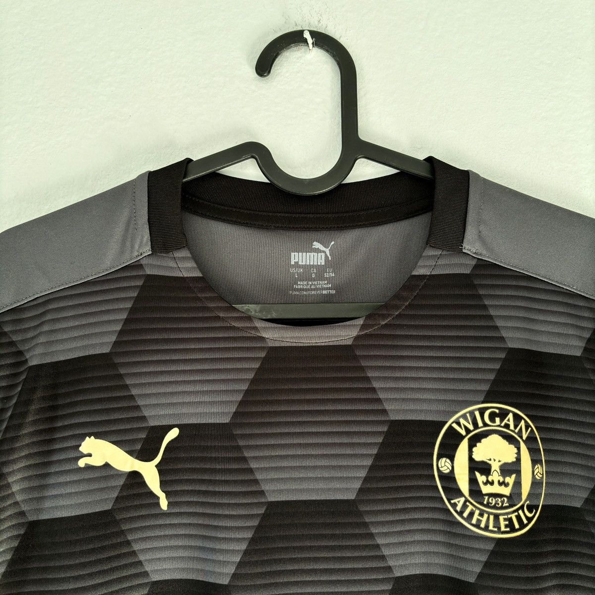 Puma 2020 2021 Wigan Athletic England Puma Away Kit Soccer Jersey Size US L / EU 52-54 / 3 - 4 Thumbnail