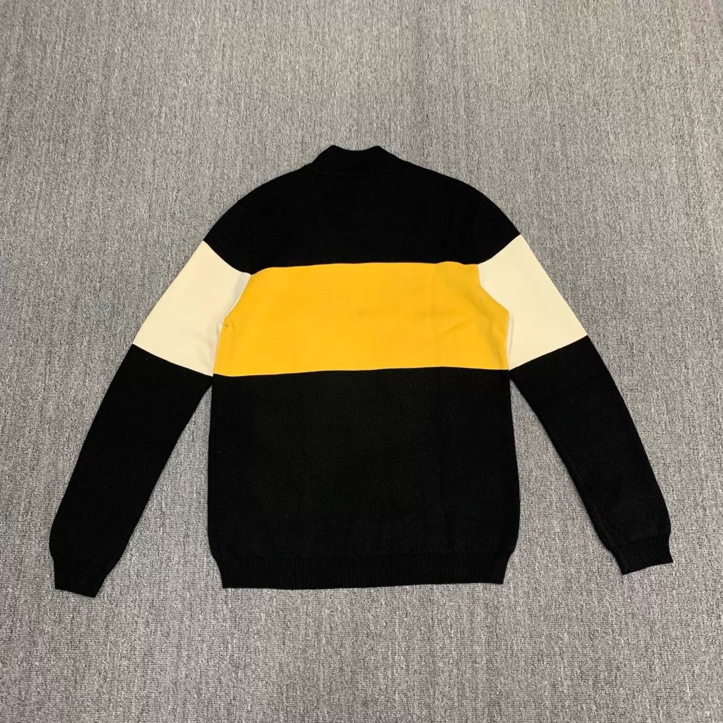 Fendi Fendi colorblocked chest large logo sweater 52 95 New Size US L / EU 52-54 / 3 - 2 Thumbnail