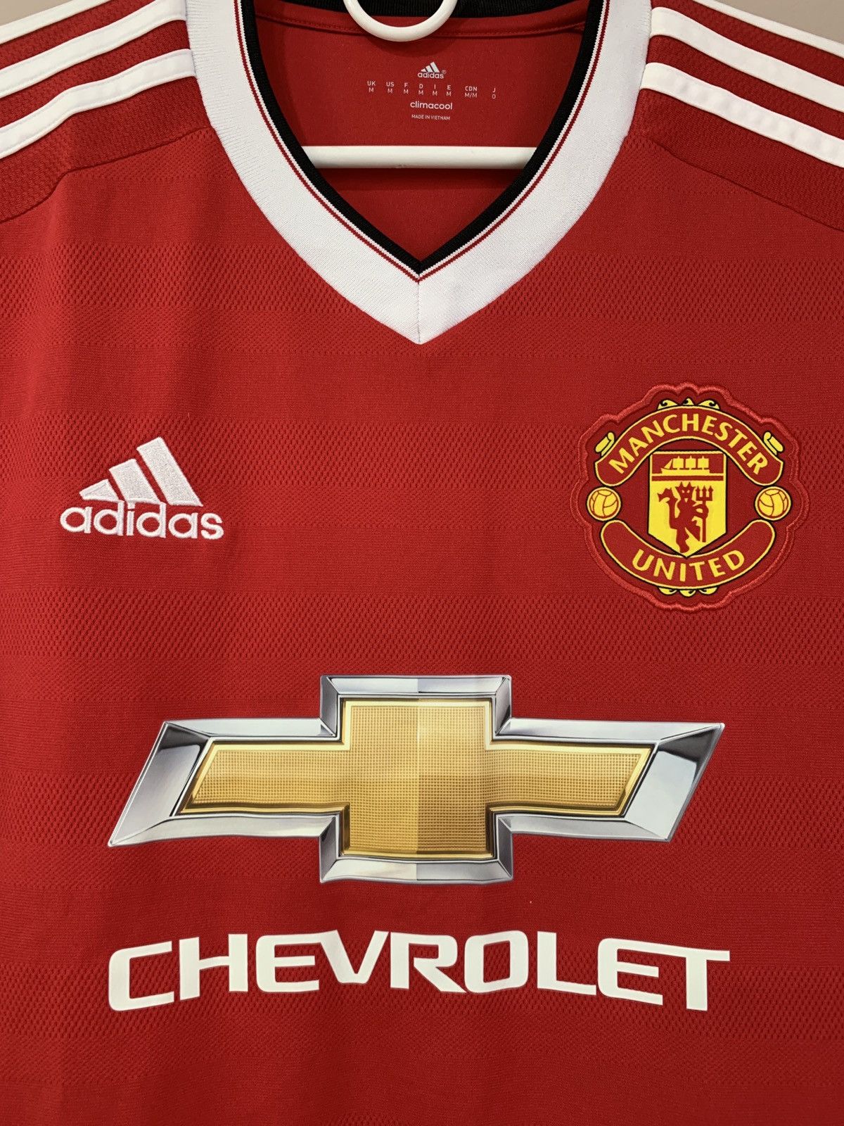 Adidas MANCHESTER UNITED 2015 2016 HOME ADIDAS SOCCER SHIRT JERSEY Size US M / EU 48-50 / 2 - 5 Thumbnail