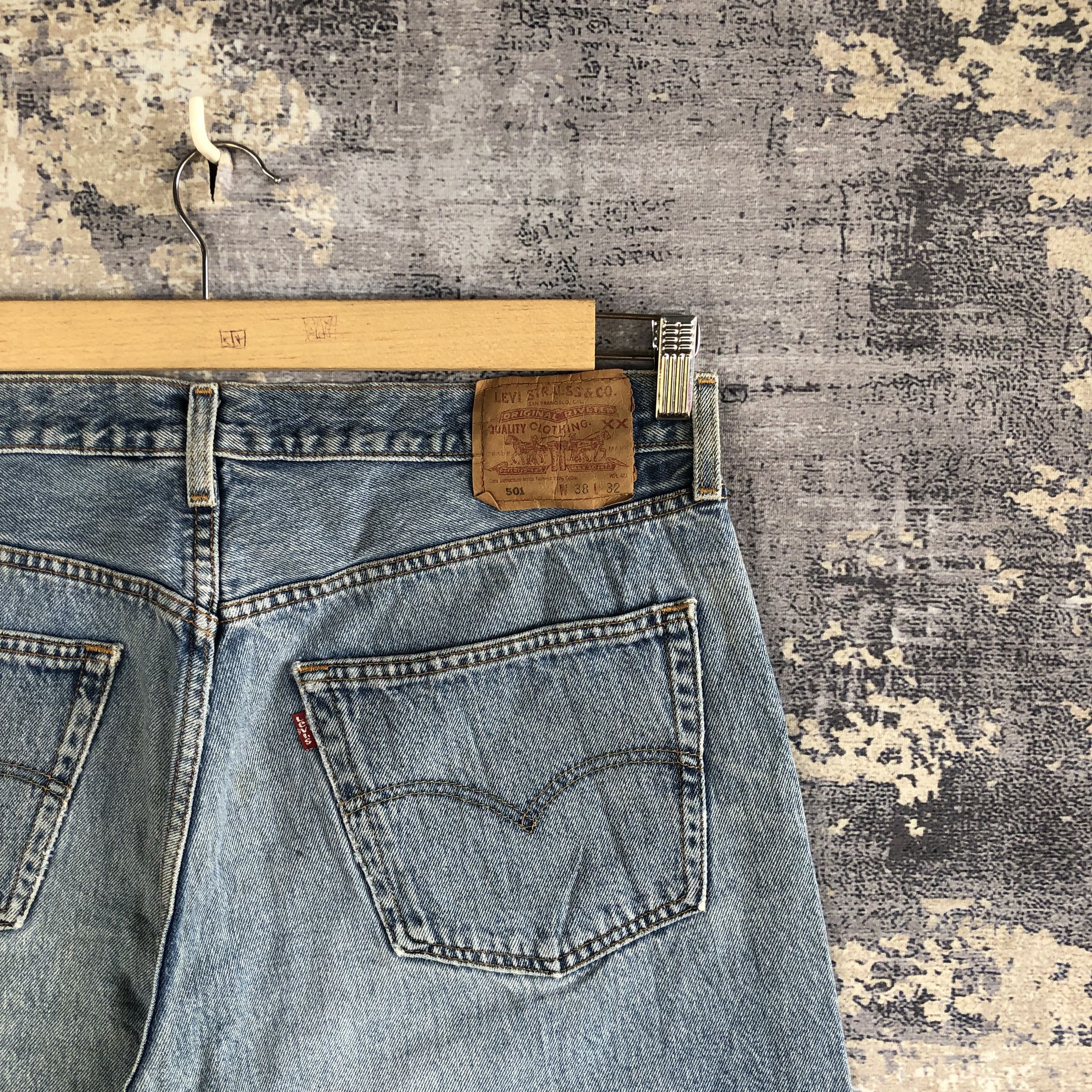Levi's Vintage 90's Levis 501 Faded Jeans Levi's Light Wash Denim Size US 34 / EU 50 - 5 Thumbnail
