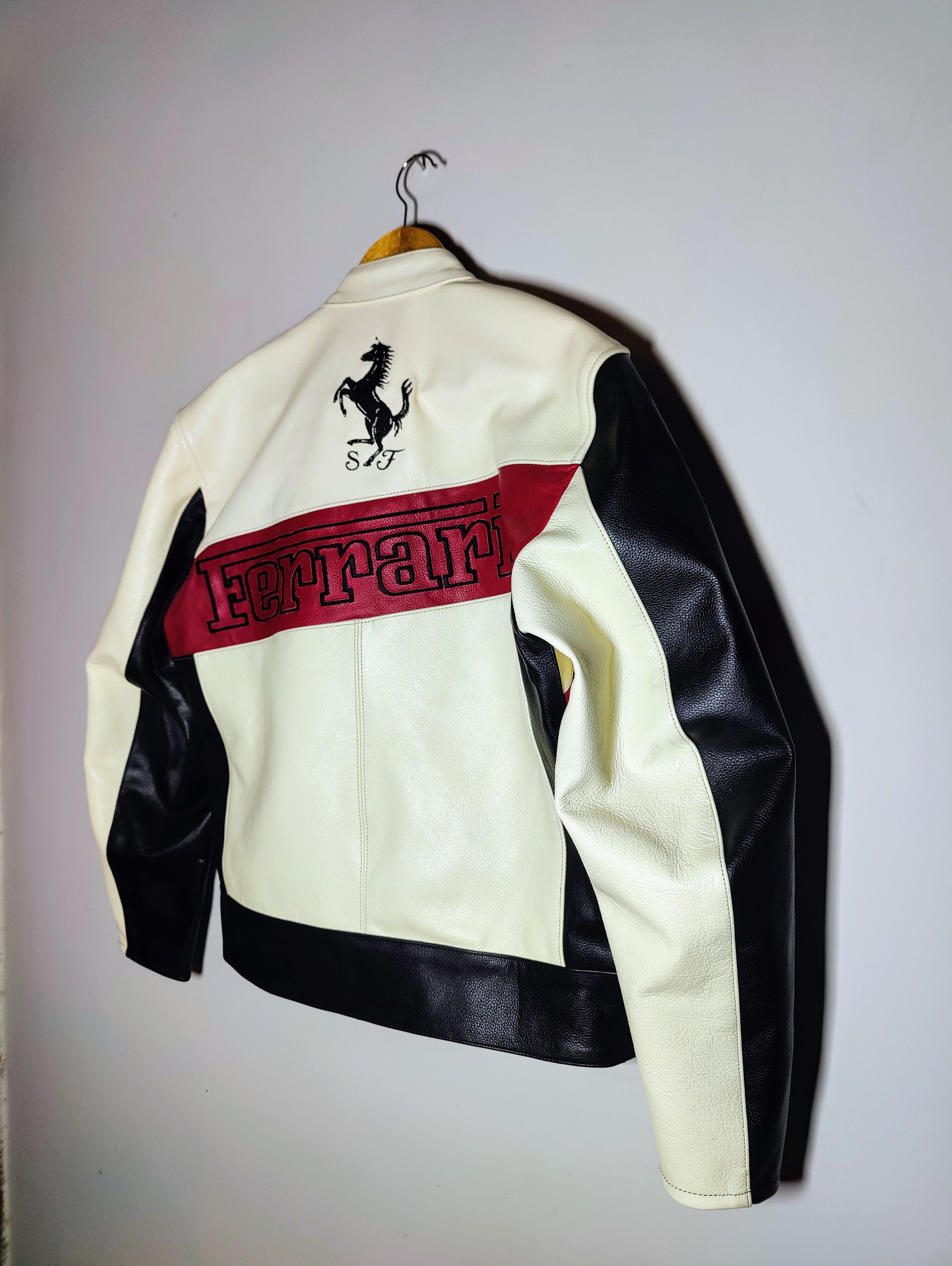 Formula 1 Ferrari Racing Leather Jacket 90s F1 Big Logo Streetwear Size US L / EU 52-54 / 3 - 8 Thumbnail