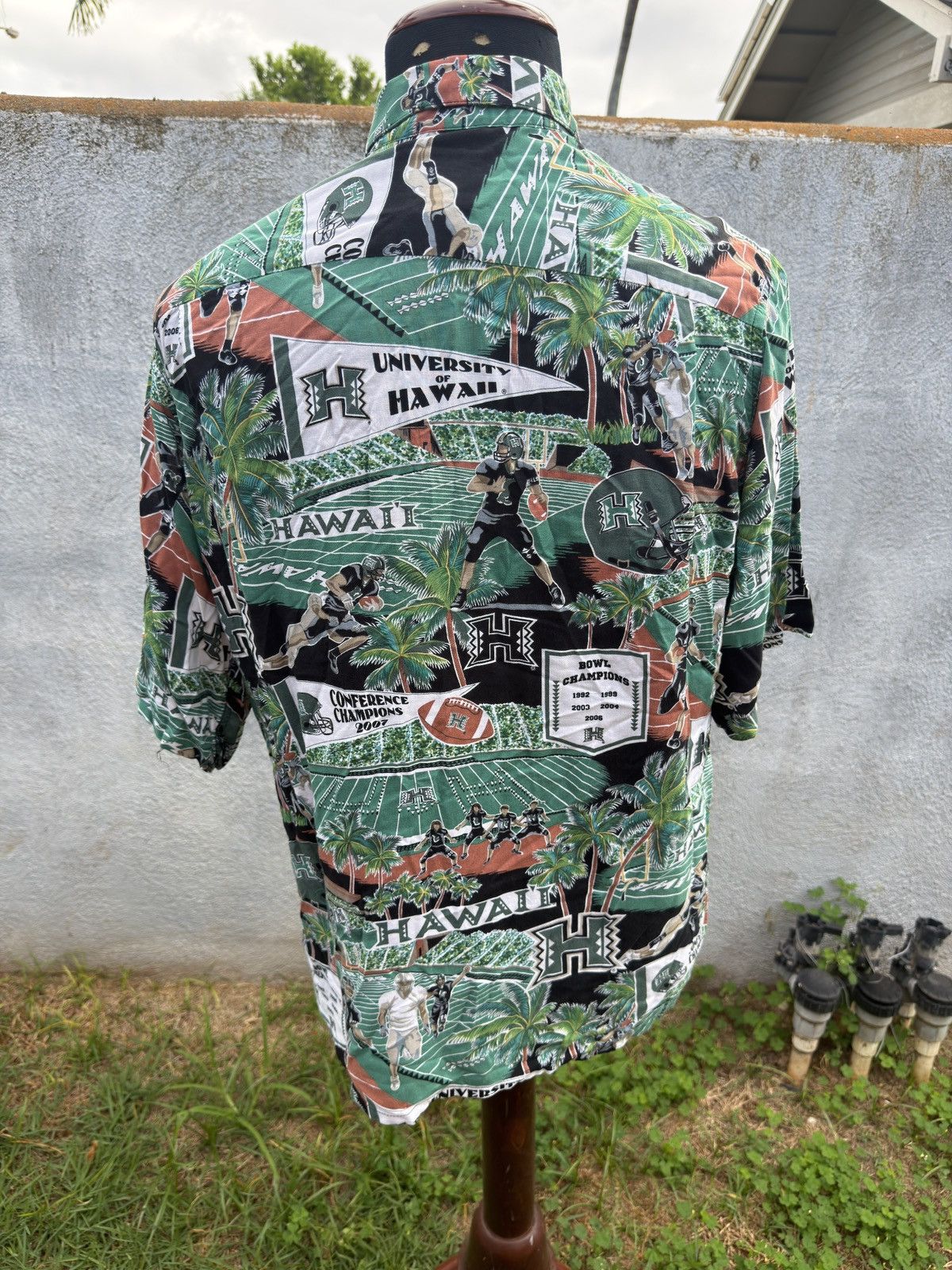 Reyn Spooner Reyn Spooner Men's M Green University of Hawaii Warriors Size US M / EU 48-50 / 2 - 2 Thumbnail