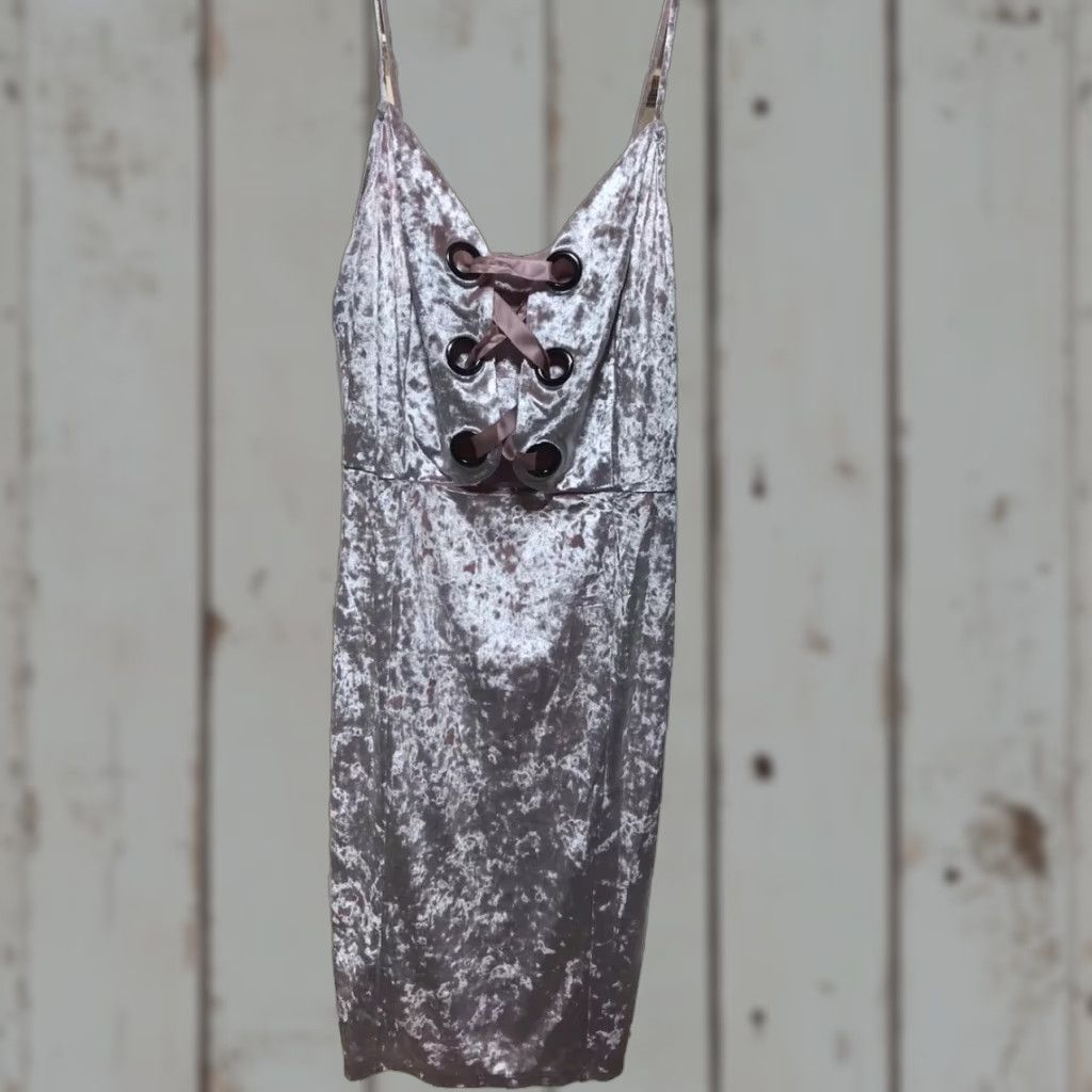 Velvet Project Runway Women's Short Velvet Dress Spaghetti Strap Sleeveless Pale Mauve Size Large Casual Formal Size L / US 10 / IT 46 - 1 Thumbnail
