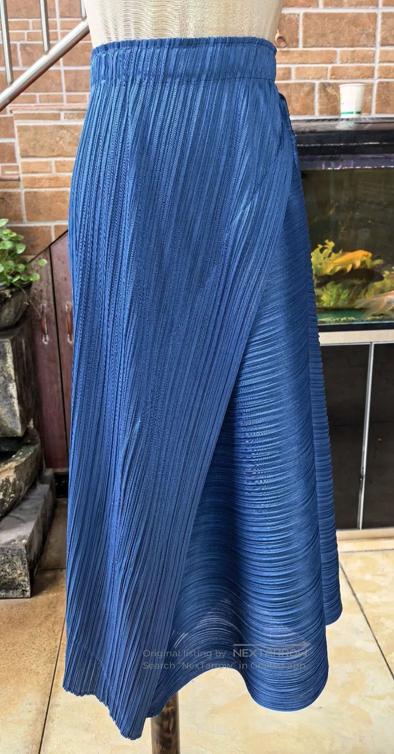 Issey Miyake Issey Miyake size:3 Blue Cut Midi Skirt Size 31" - 1 Thumbnail