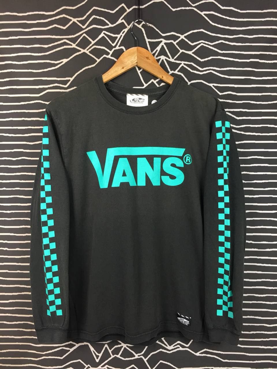 Vans Vans Off The Wall Big Logo Checkerboard Sleeves Tee Size M Size US M / EU 48-50 / 2 - 1 Thumbnail