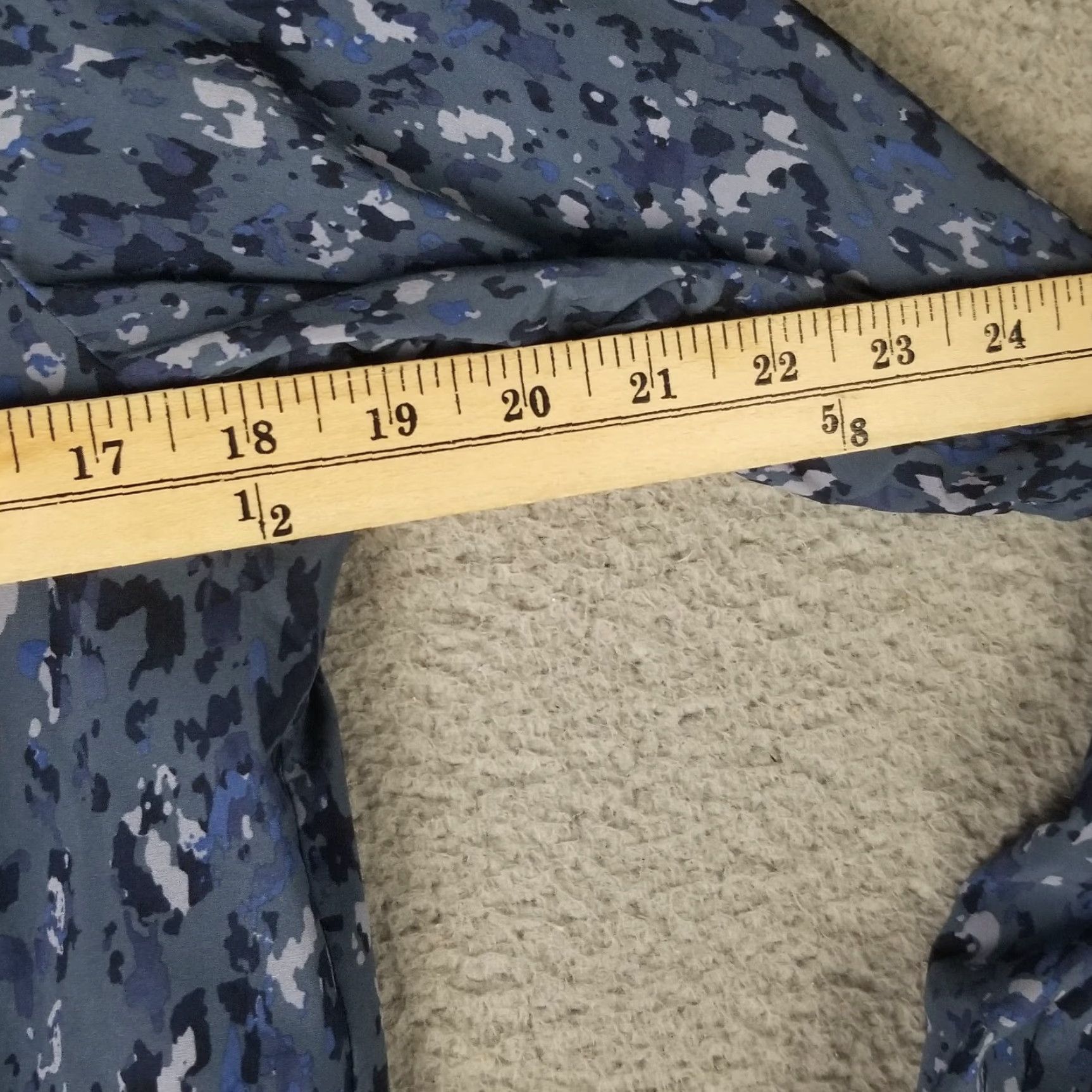 Athleta Athleta Jacket Womens XS Brooklyn Bomber Jacket II Blue Camo Full Zip - Regular Fit, Camouflage, Lightweight Activewear Jacket Size XS / US 0-2 / IT 36-38 - 6 Thumbnail