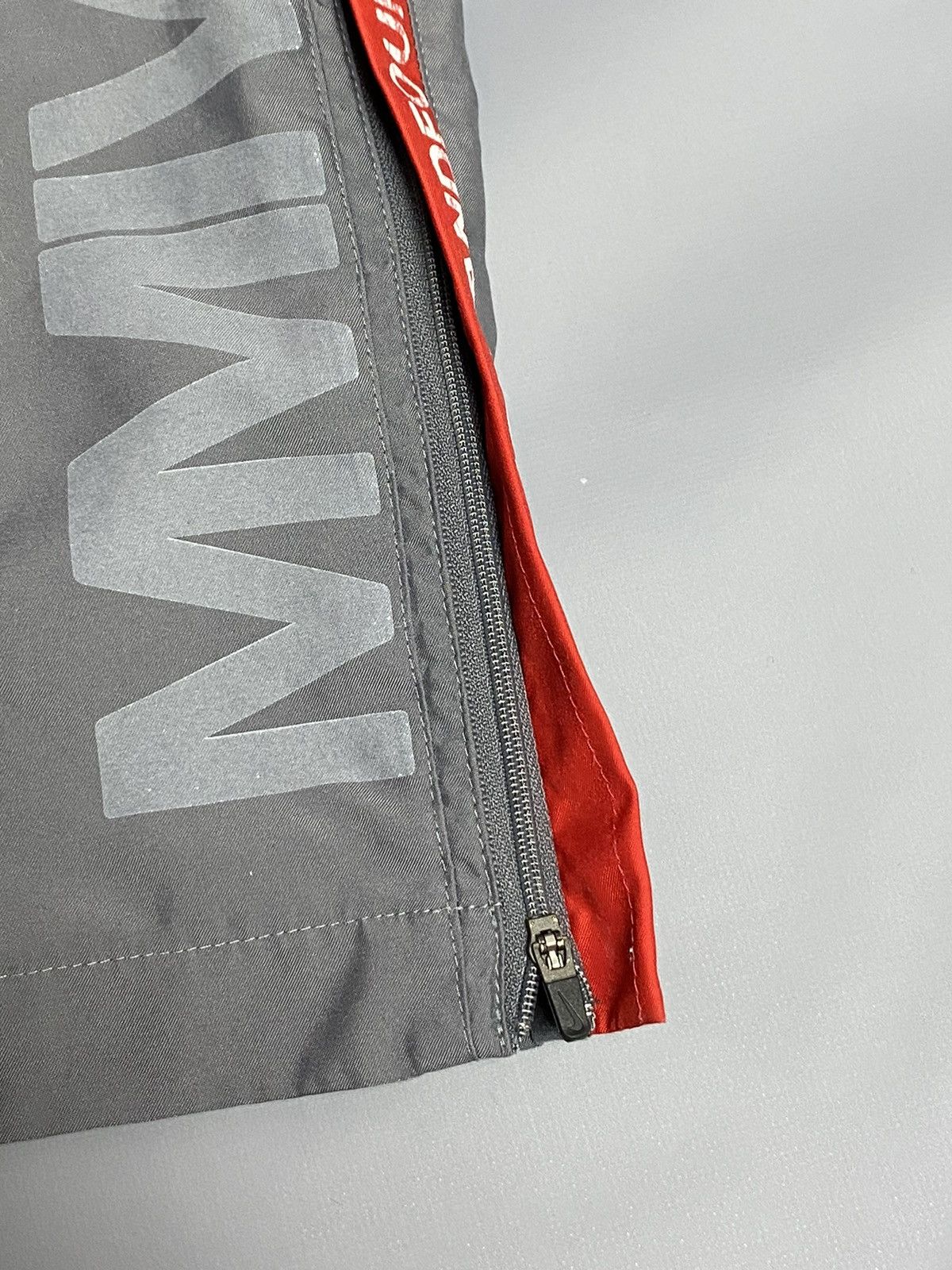 Vintage Vintage Nike MMIV 04 Gray Nylon Polyester Track Pants Size L Size US 36 / EU 52 - 23 Thumbnail