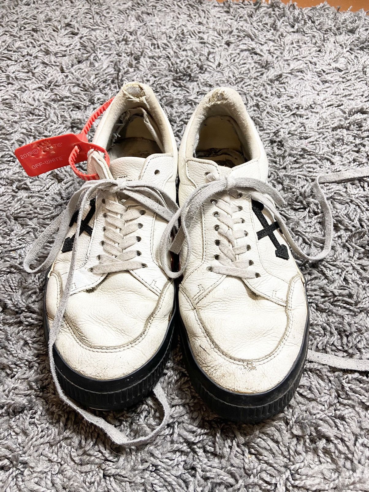 Designer × Off-White Off-White Vulcanized Low-Top Sneakers White/Black Size 41 Size US 8.5 / EU 41-42 - 2 Thumbnail