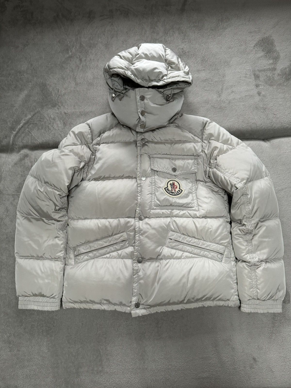 Pre-owned Moncler Puffer Jacket In Grey
