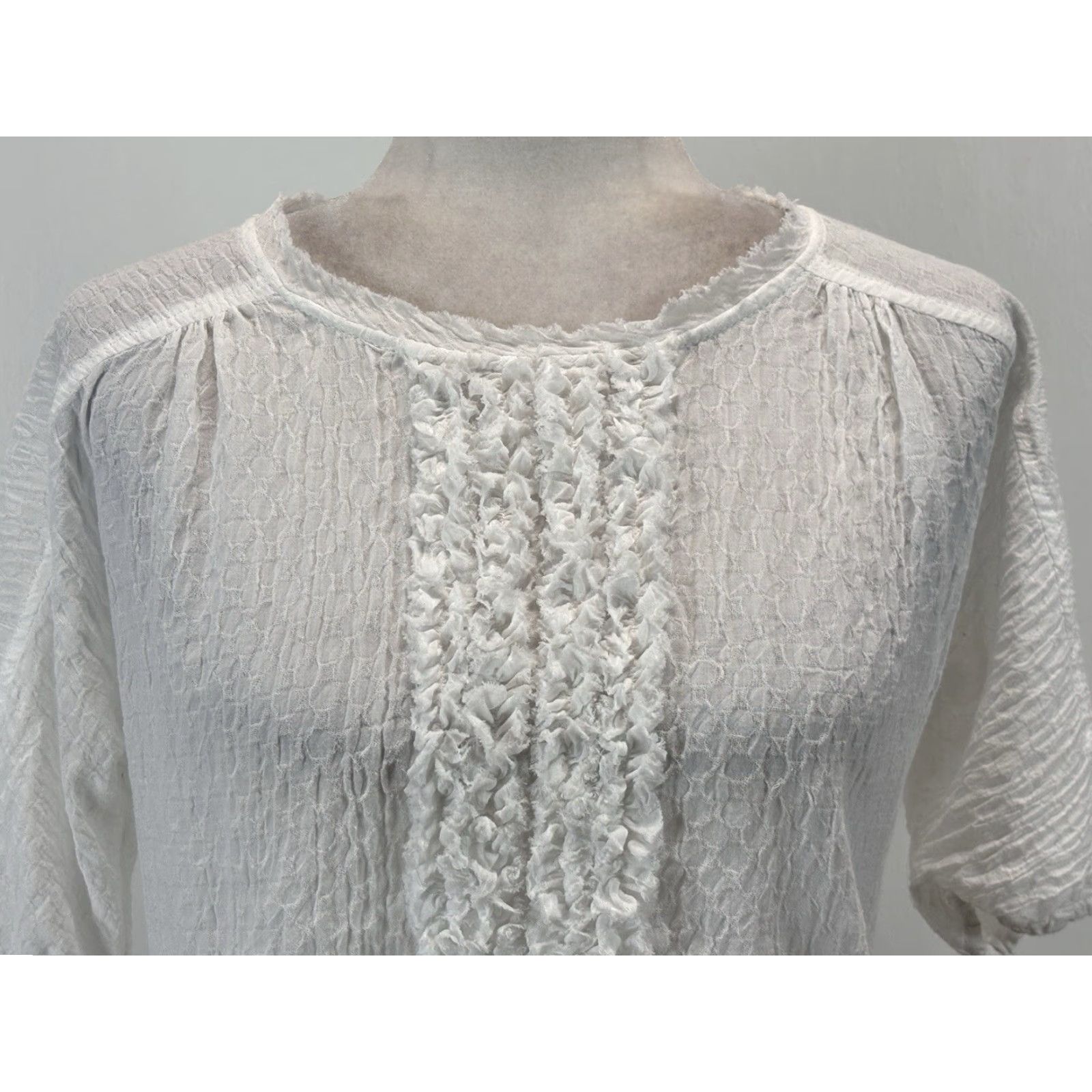 Vintage VINTAGE Sundance Blouse Shirt Women White Short Sleeve Round Neck Crinkle Ruffle S Small 100% Cotton Women’s Mock-Up Size S / US 4 / IT 40 - 5 Thumbnail