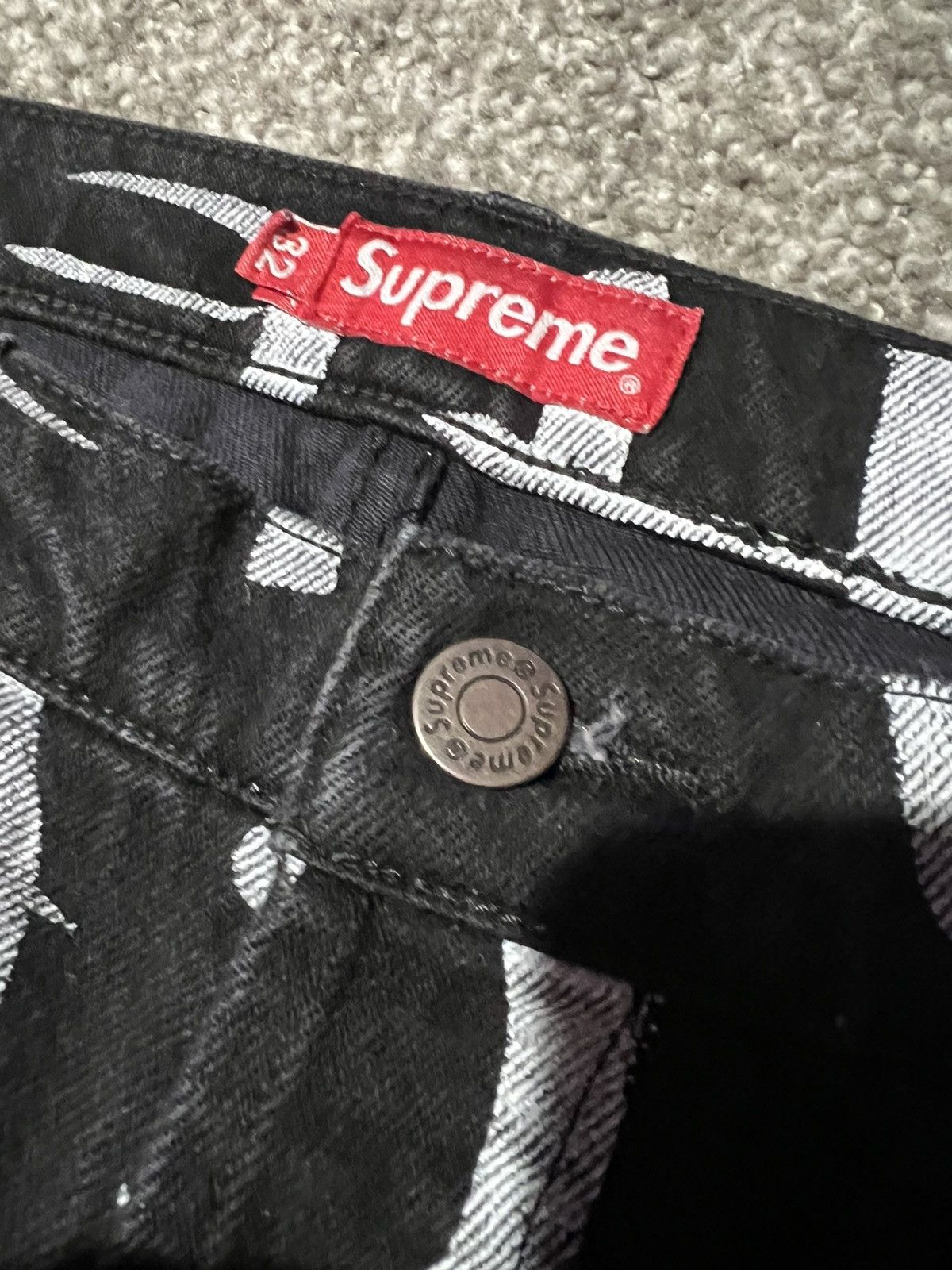 Supreme Supreme black ark regular jean | Grailed