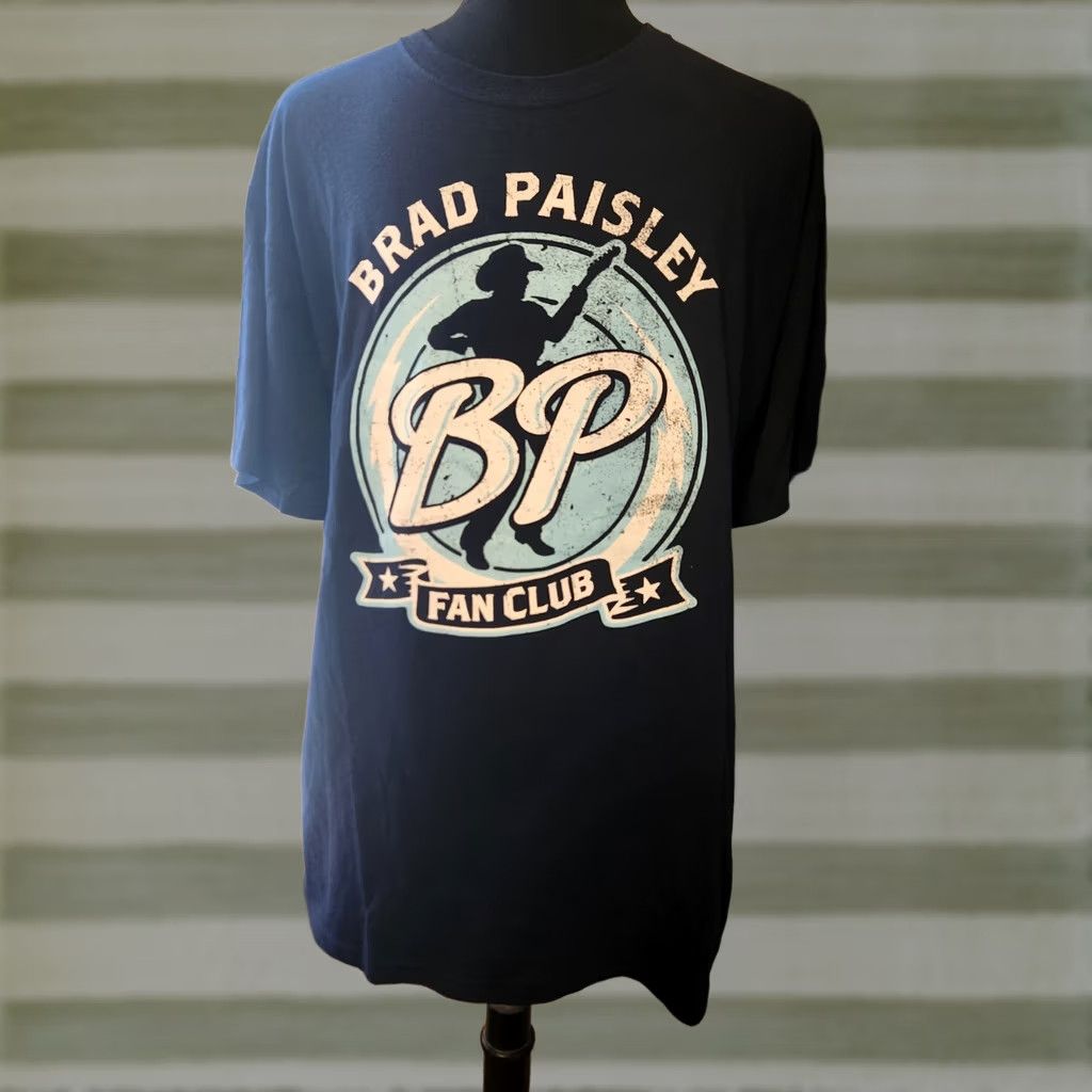 Gildan Brad Paisley Fan Club Short Sleeve T-Shirt Navy Blue Adult XL Graphics Print Music Shirt Mens Size US XL / EU 56 / 4 - 1 Preview