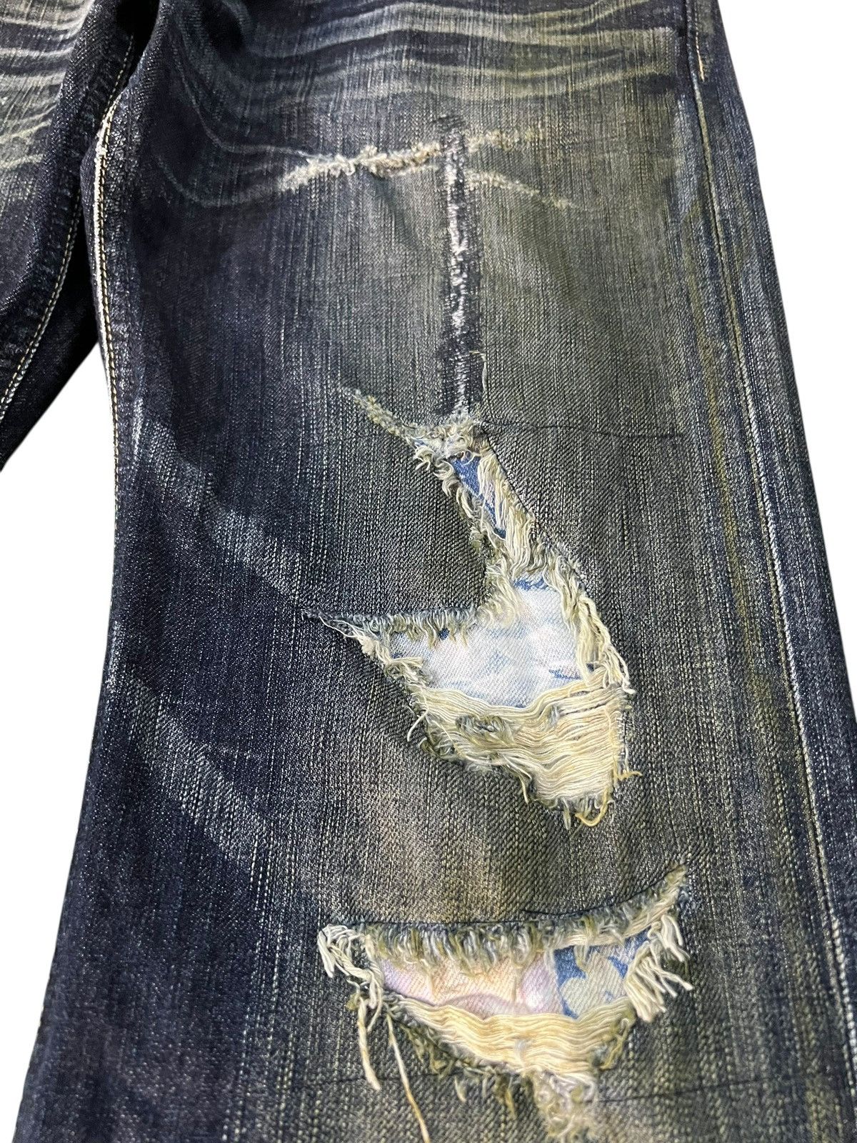 Edwin Vintage Edwin 503 Blue Trip Flare Distress Jean Japan Size US 33 - 11 Thumbnail