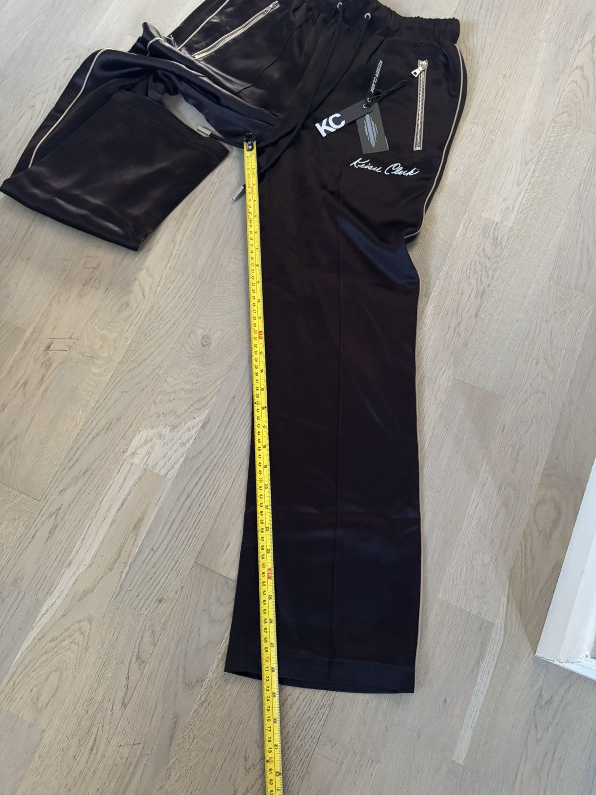 Keiser Clark KEISER CLARK pants sizes in photos SHOWN BY TAPE MEASURE Size US 29 - 5 Thumbnail