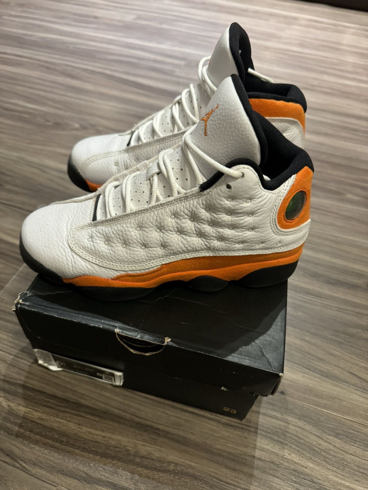 Jordan Brand White orange black starfish Jordan Size US 6.5 / EU 39-40 - 5 Thumbnail