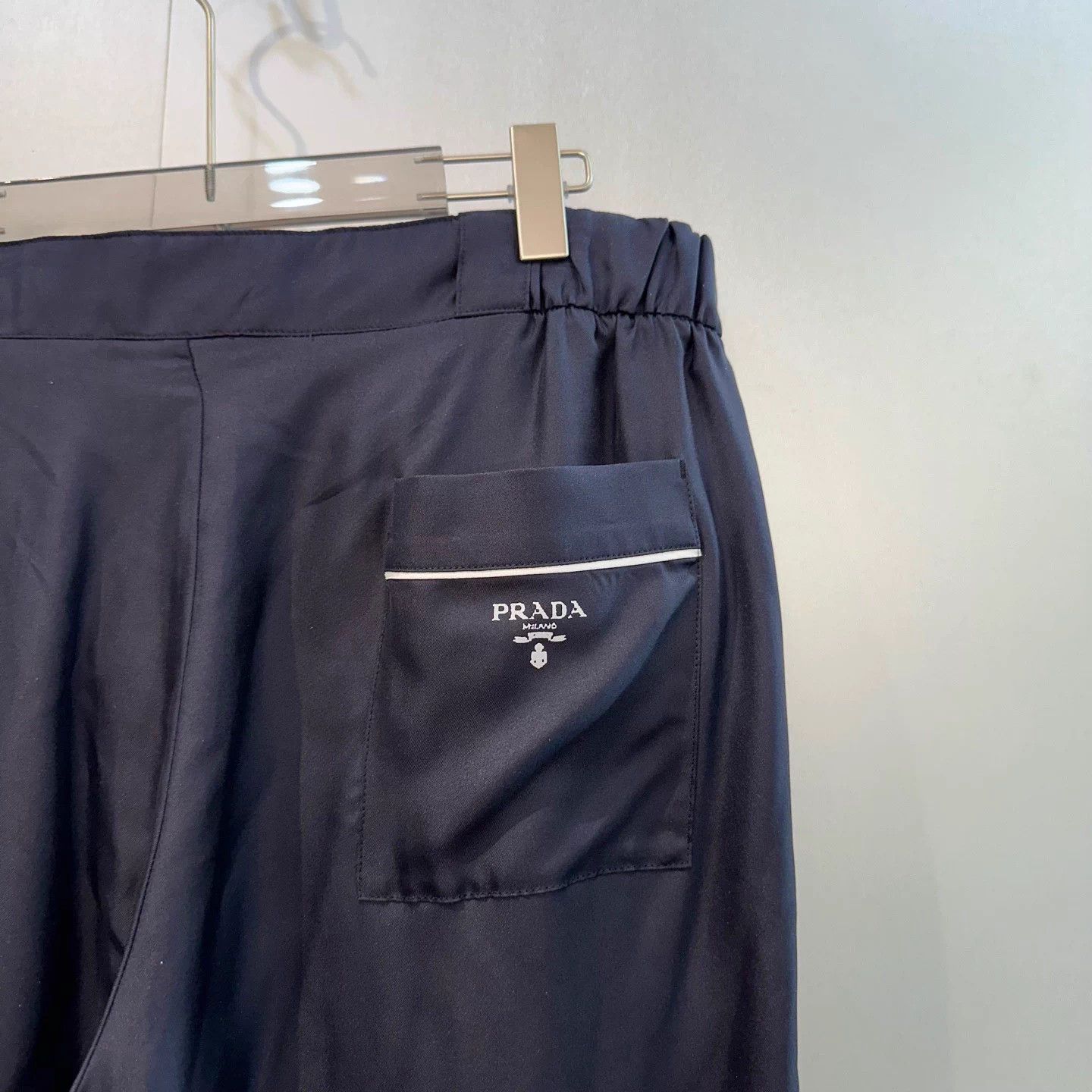 Prada Prada New Back Logo Silk Pants Size US 36 / EU 52 - 3 Thumbnail