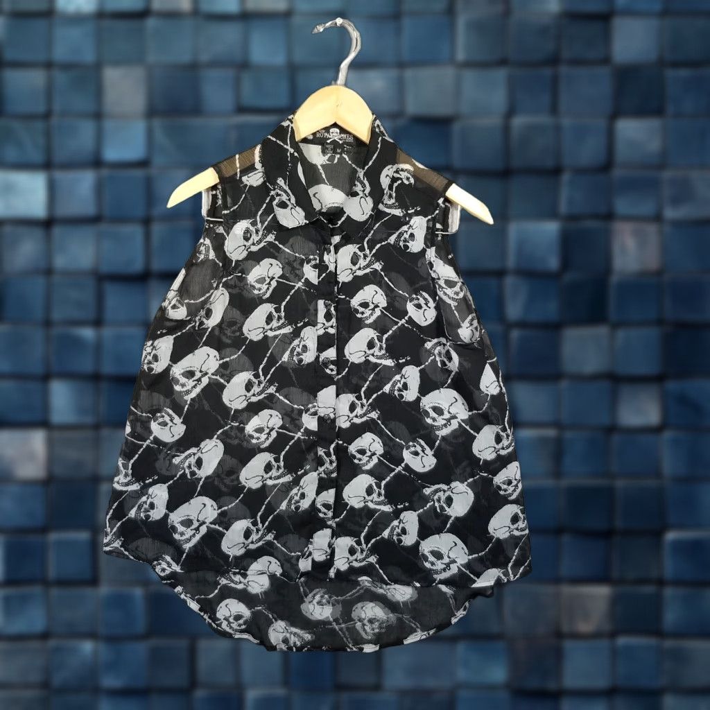 Tripp NYC VINTAGE ROYAL BONES TRIPP NYC WIRE SKULL Print Chiffon Top Shirt Medium Black Women's Tank Top Sleeveless Button-Up Size M / US 6-8 / IT 42-44 - 1 Thumbnail
